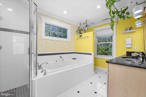 Tiny photo for 302 Annapolis Street, ANNAPOLIS, MD 21401 (MLS # MDAA2139942)