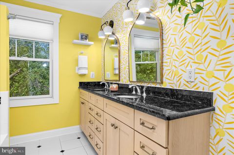 Tiny photo for 302 Annapolis Street, ANNAPOLIS, MD 21401 (MLS # MDAA2139942)