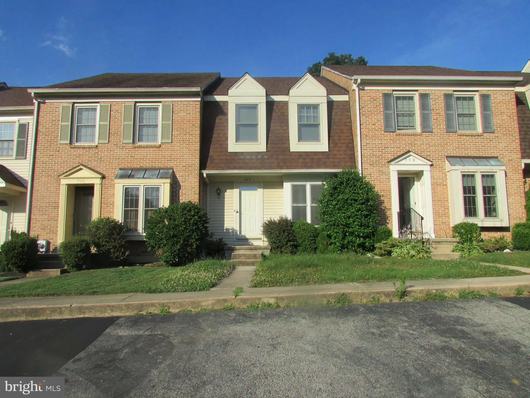707 Chimney Hill Lane, Hockessin, DE 19707