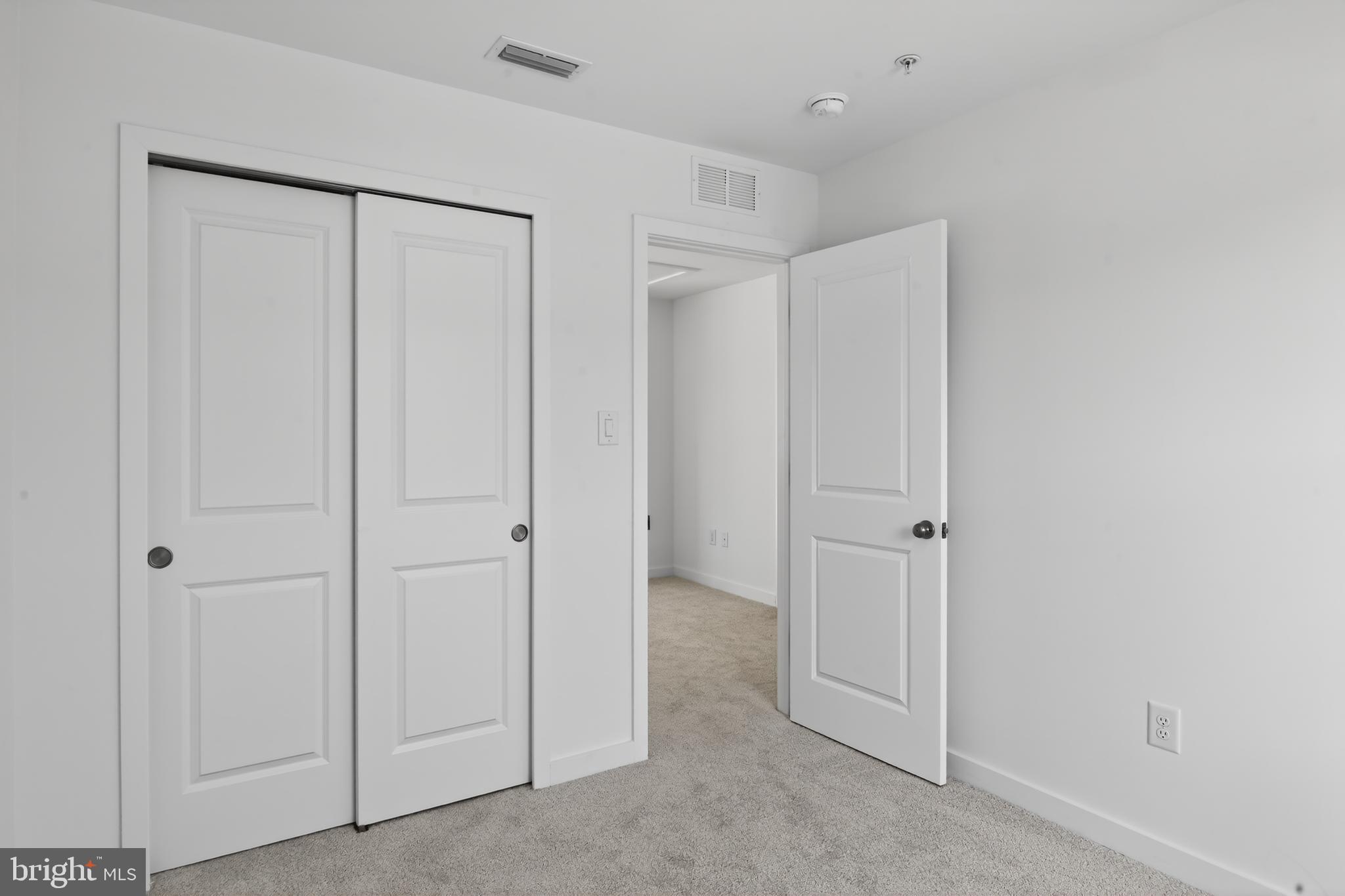 NORTH POINTE COMMONS - Residential