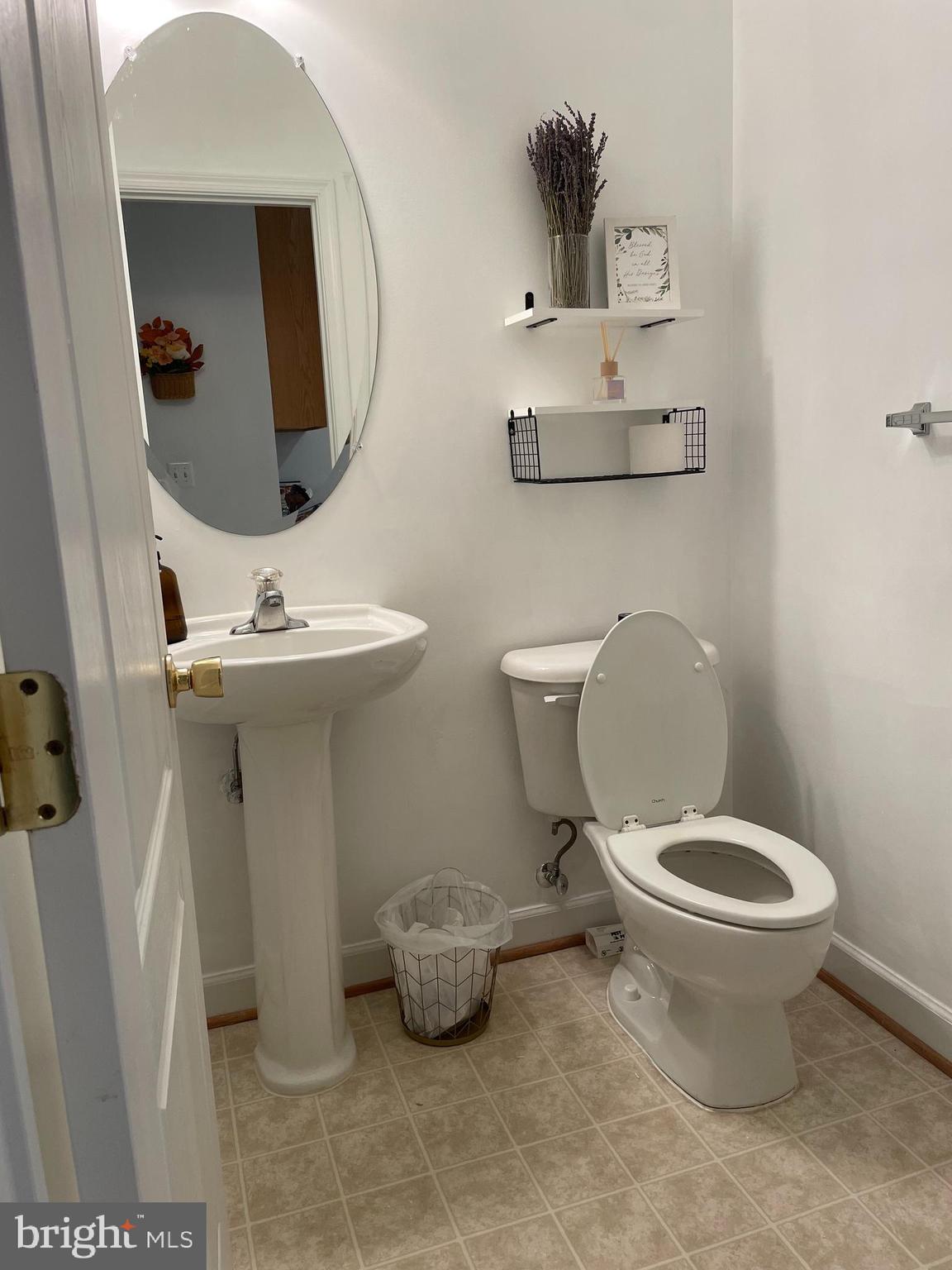 HUNTLEY MEADOWS - Residential Lease