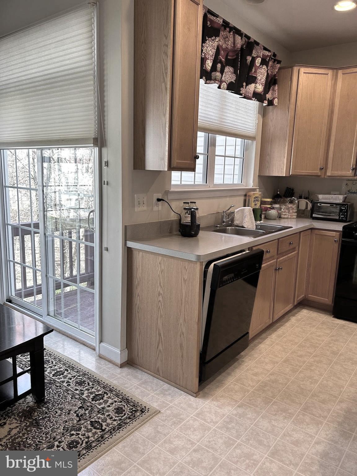 HUNTLEY MEADOWS - Residential Lease