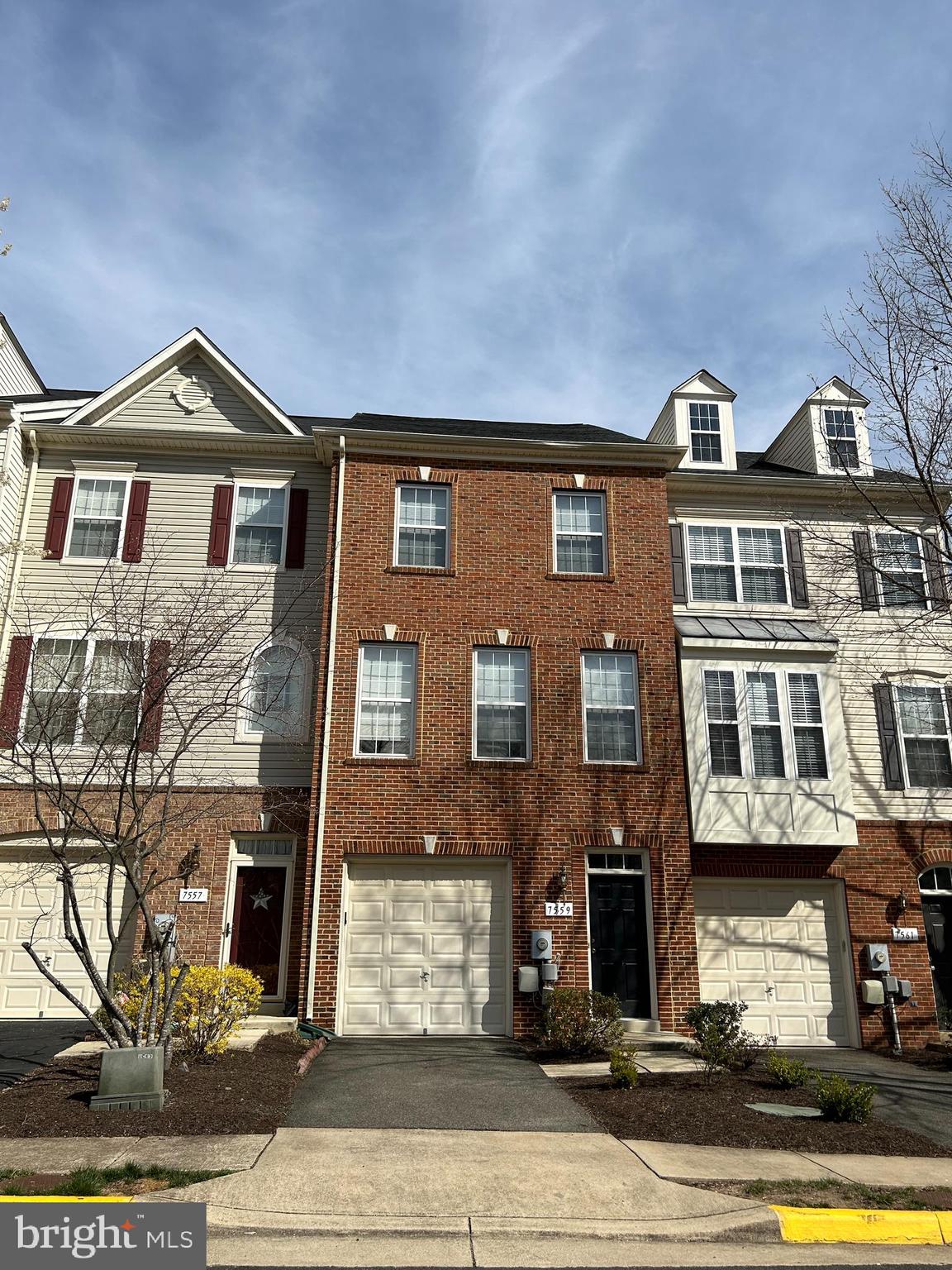 HUNTLEY MEADOWS - Residential Lease