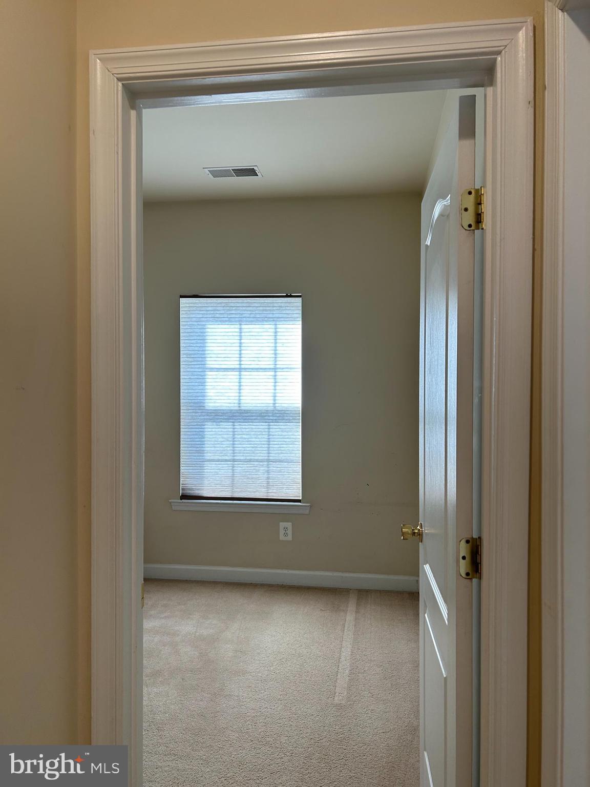 HUNTLEY MEADOWS - Residential Lease