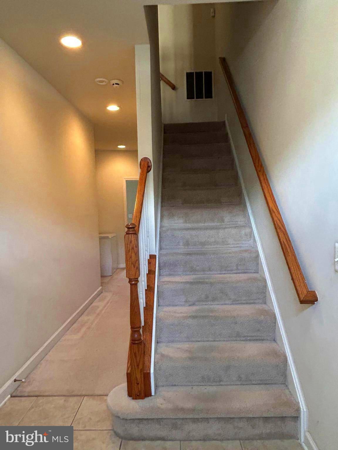 HUNTLEY MEADOWS - Residential Lease