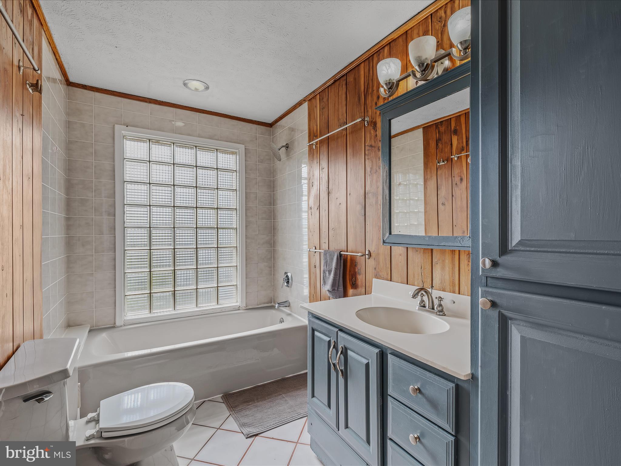 LORD FAIRFAX HEIGHTS - Residential