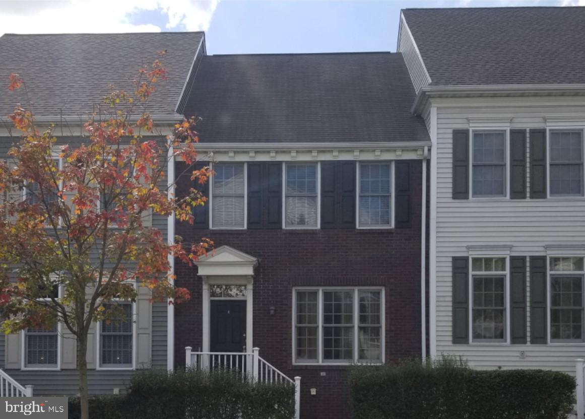 This nice townhouse features 3 bedrooms, 1.5 baths, a partially finished basement and detached 2-car garage. Professionally cleaned, freshly painted, new kitchen stove, and new carpeting throughout. The community has a pool and exercise room available for membership. Convenient commuting location. Move in ready!