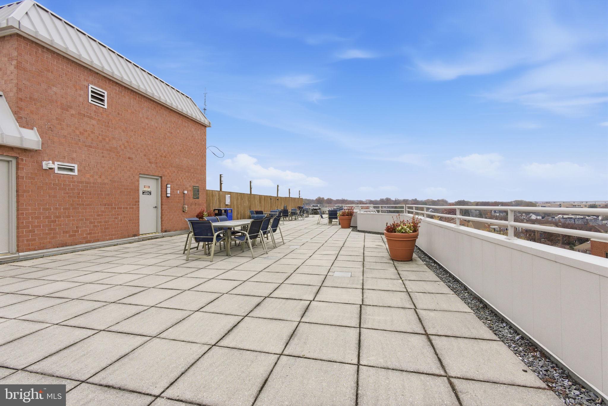 WESTVIEW AT BALLSTON METRO - Residential Lease