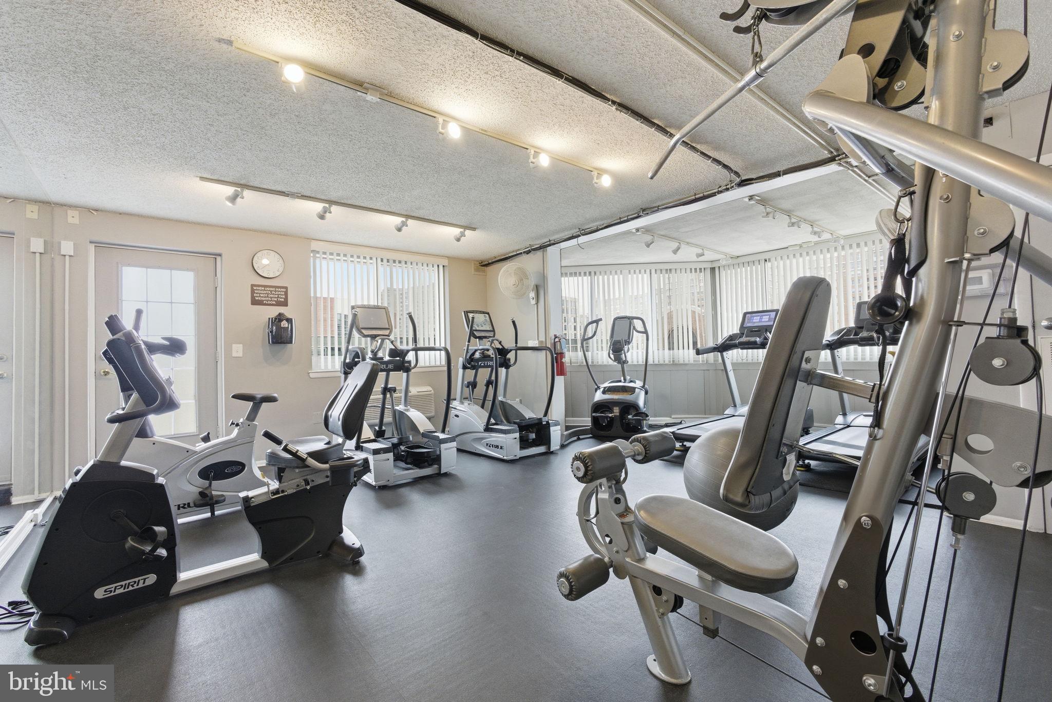 WESTVIEW AT BALLSTON METRO - Residential Lease