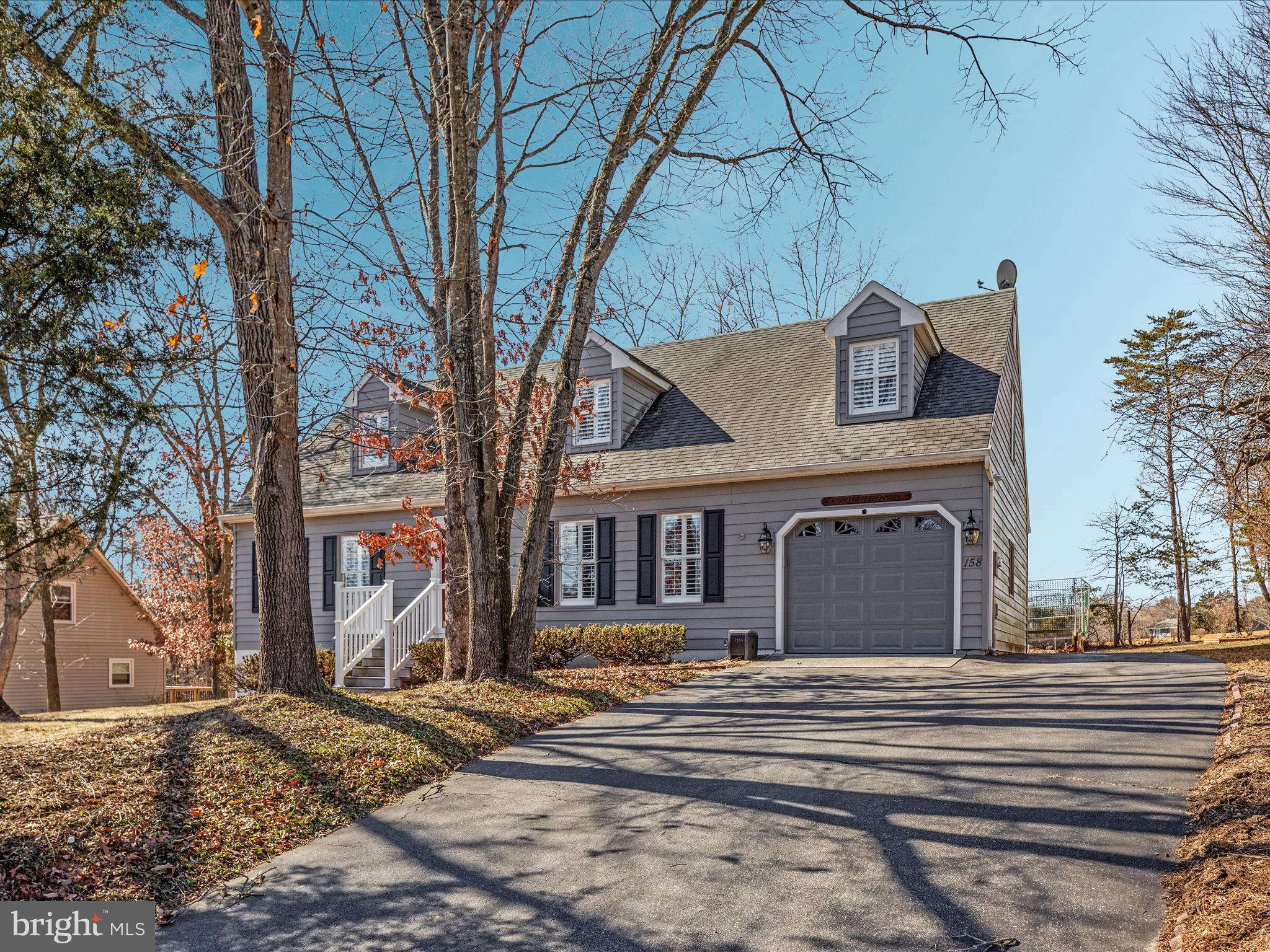 LAKE HOLIDAY ESTATES - Residential