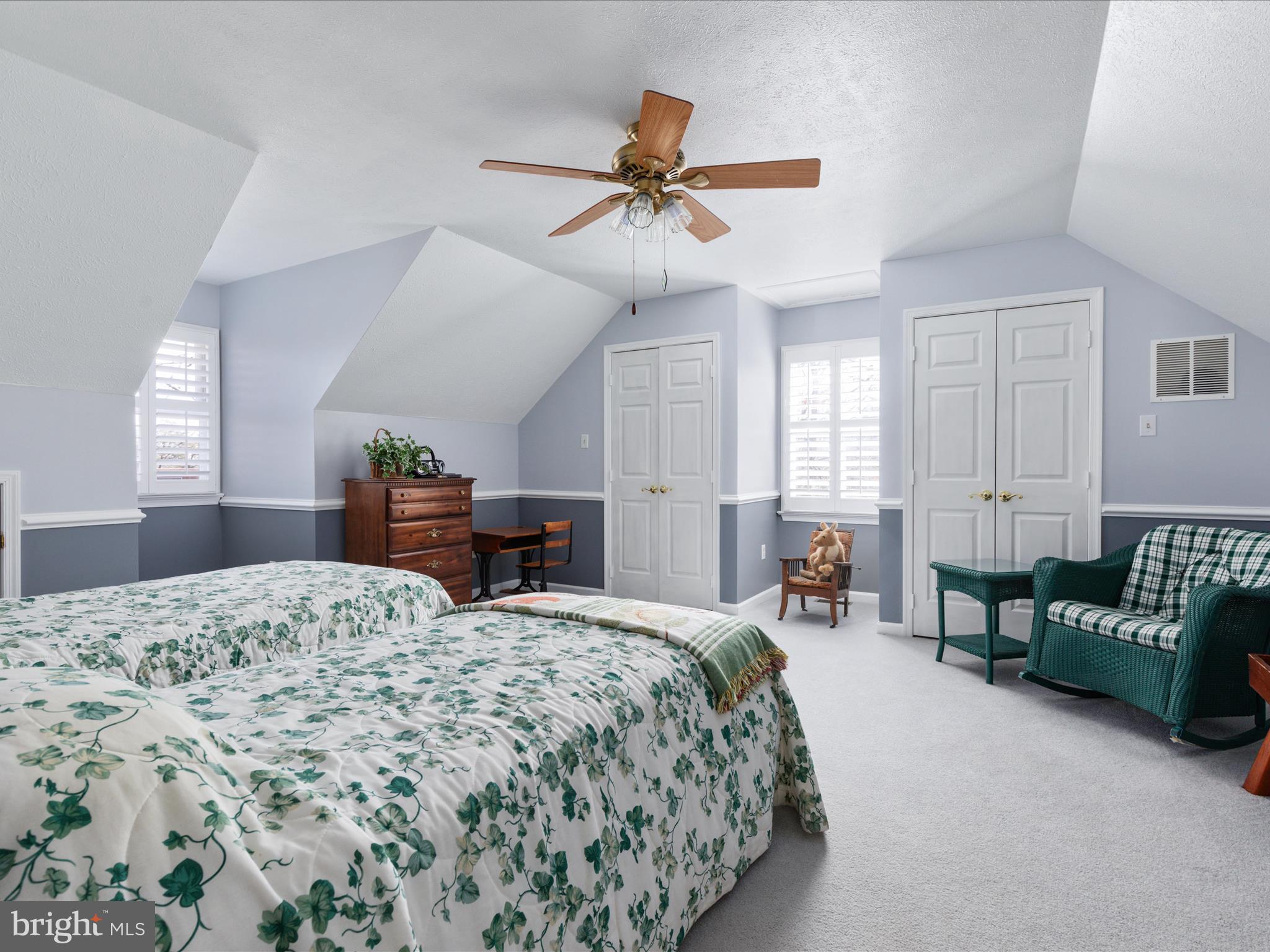 LAKE HOLIDAY ESTATES - Residential