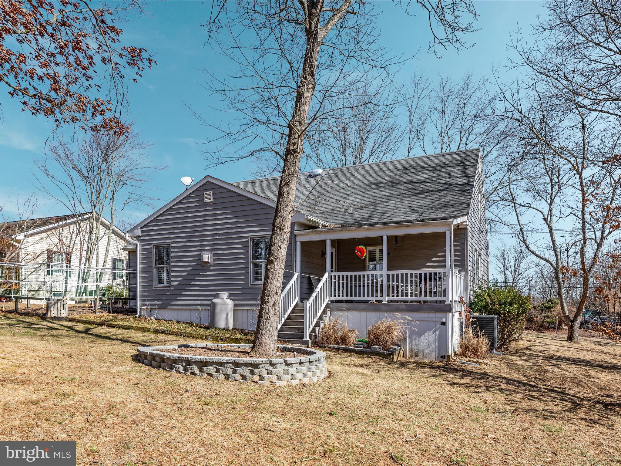 LAKE HOLIDAY ESTATES - Residential