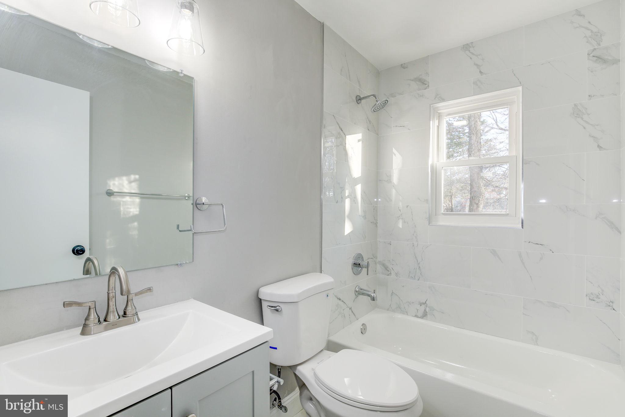 DALE CITY - Residential