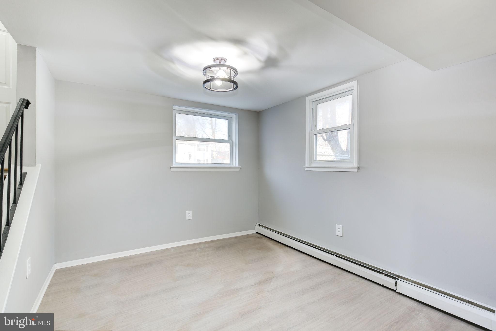 DALE CITY - Residential