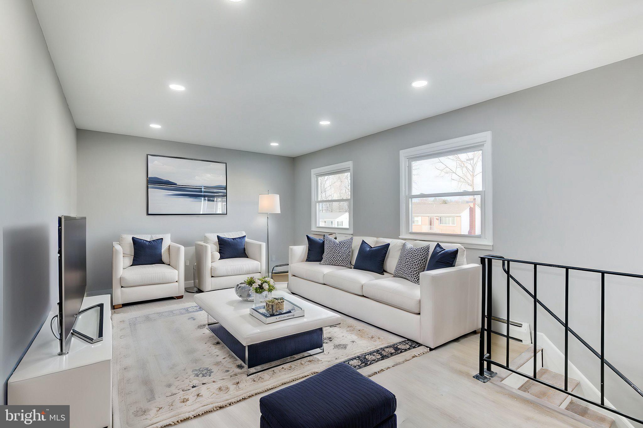 DALE CITY - Residential