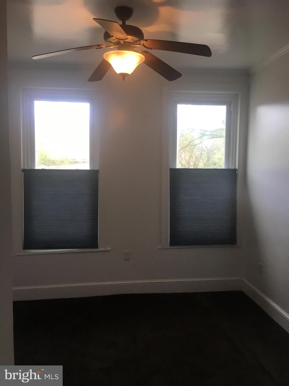 NEWTON SQUARE - Residential Lease