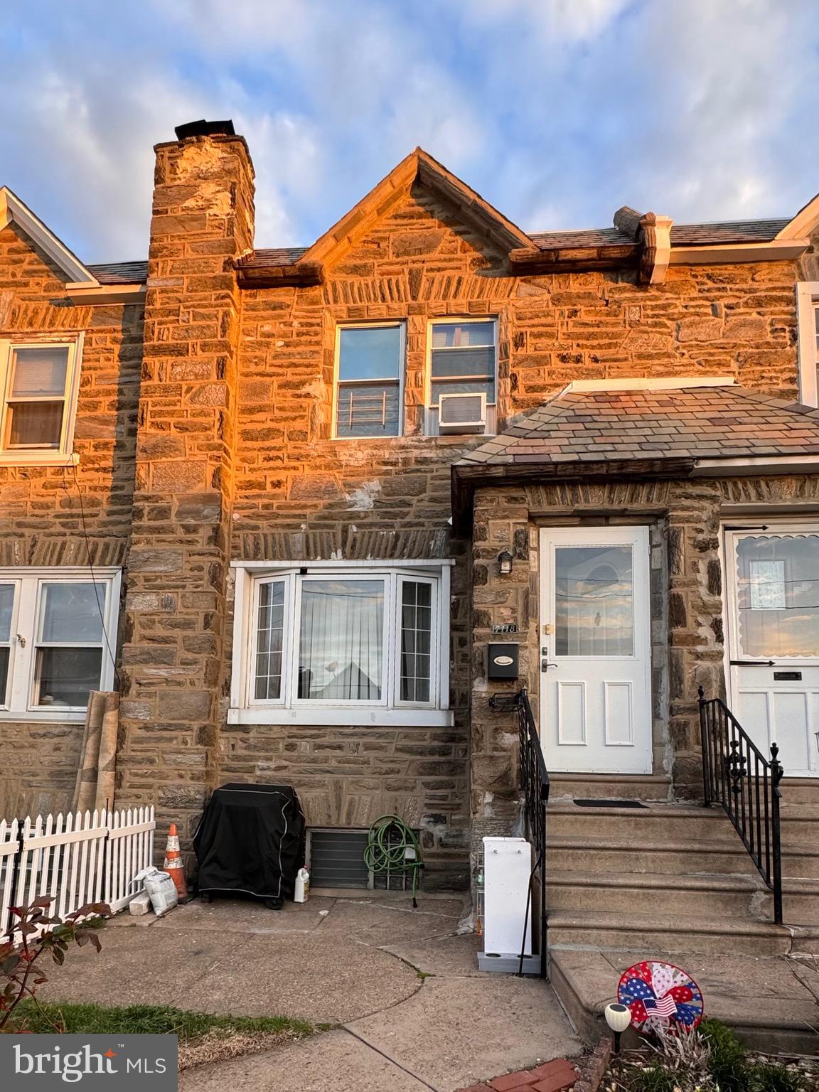 MAYFAIR (EAST) - Residential