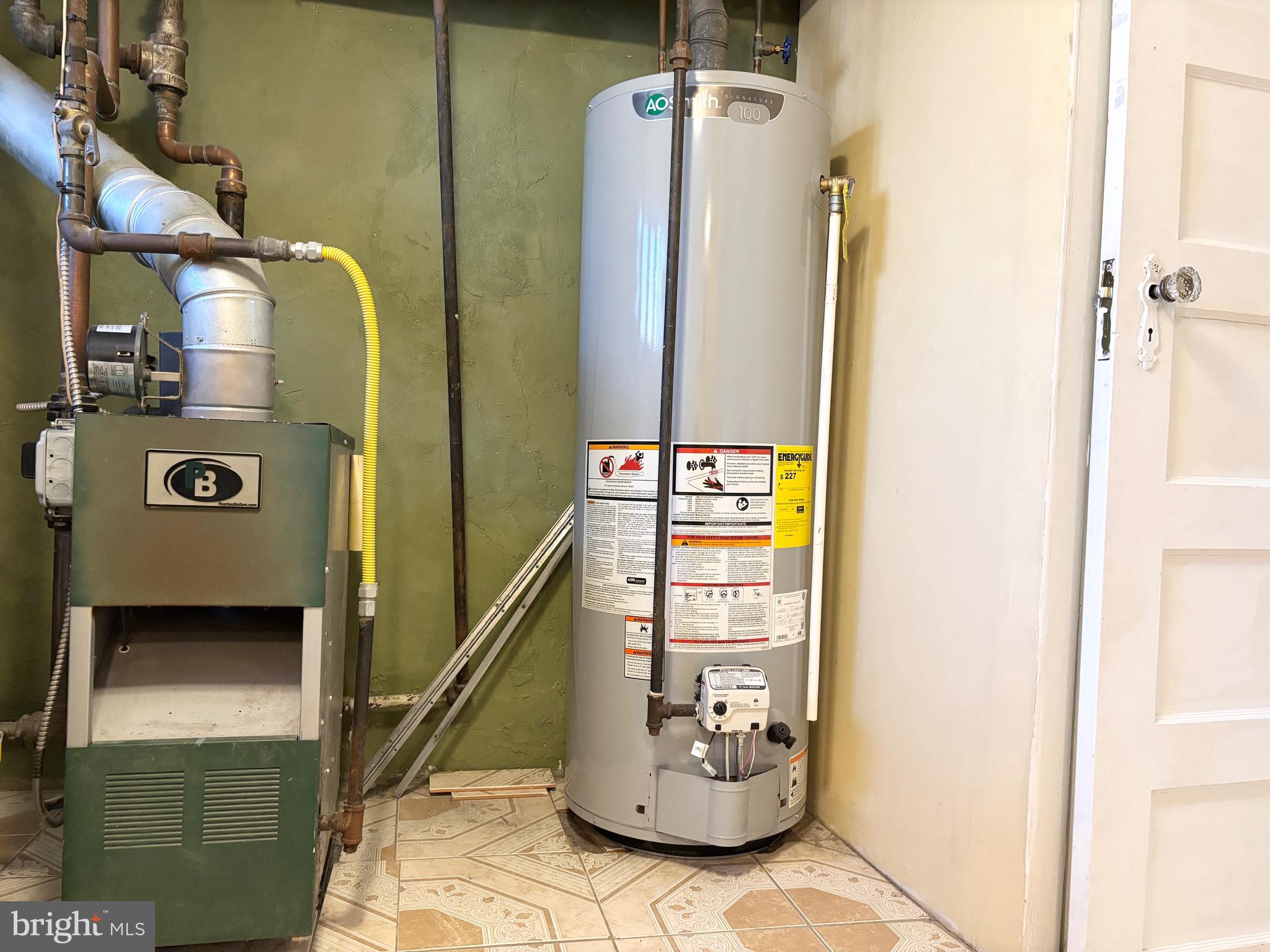 MAYFAIR (EAST) - Residential