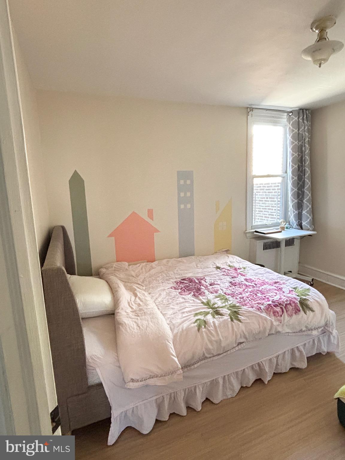 MAYFAIR (EAST) - Residential