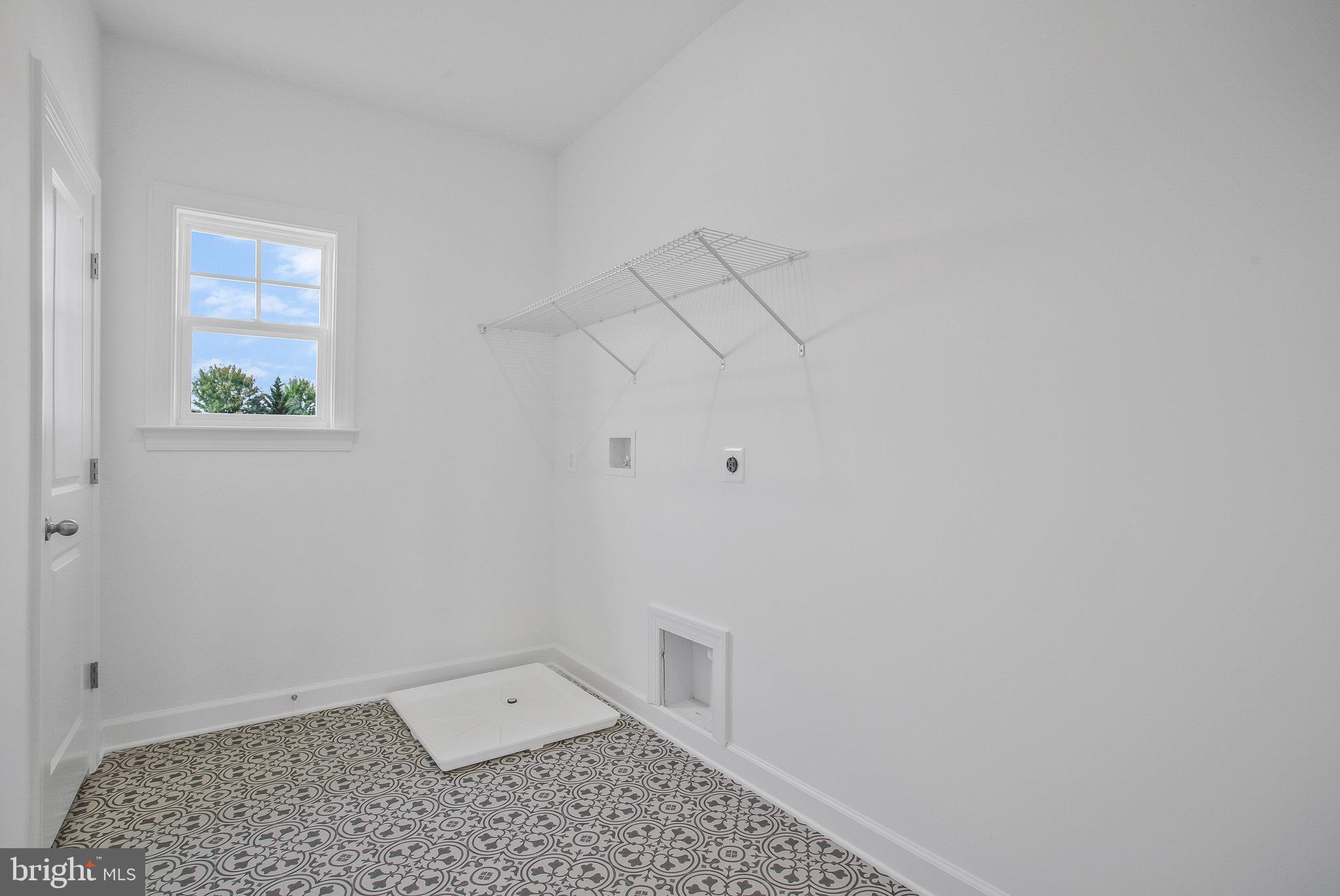 FAIRWAY ESTATES - Residential