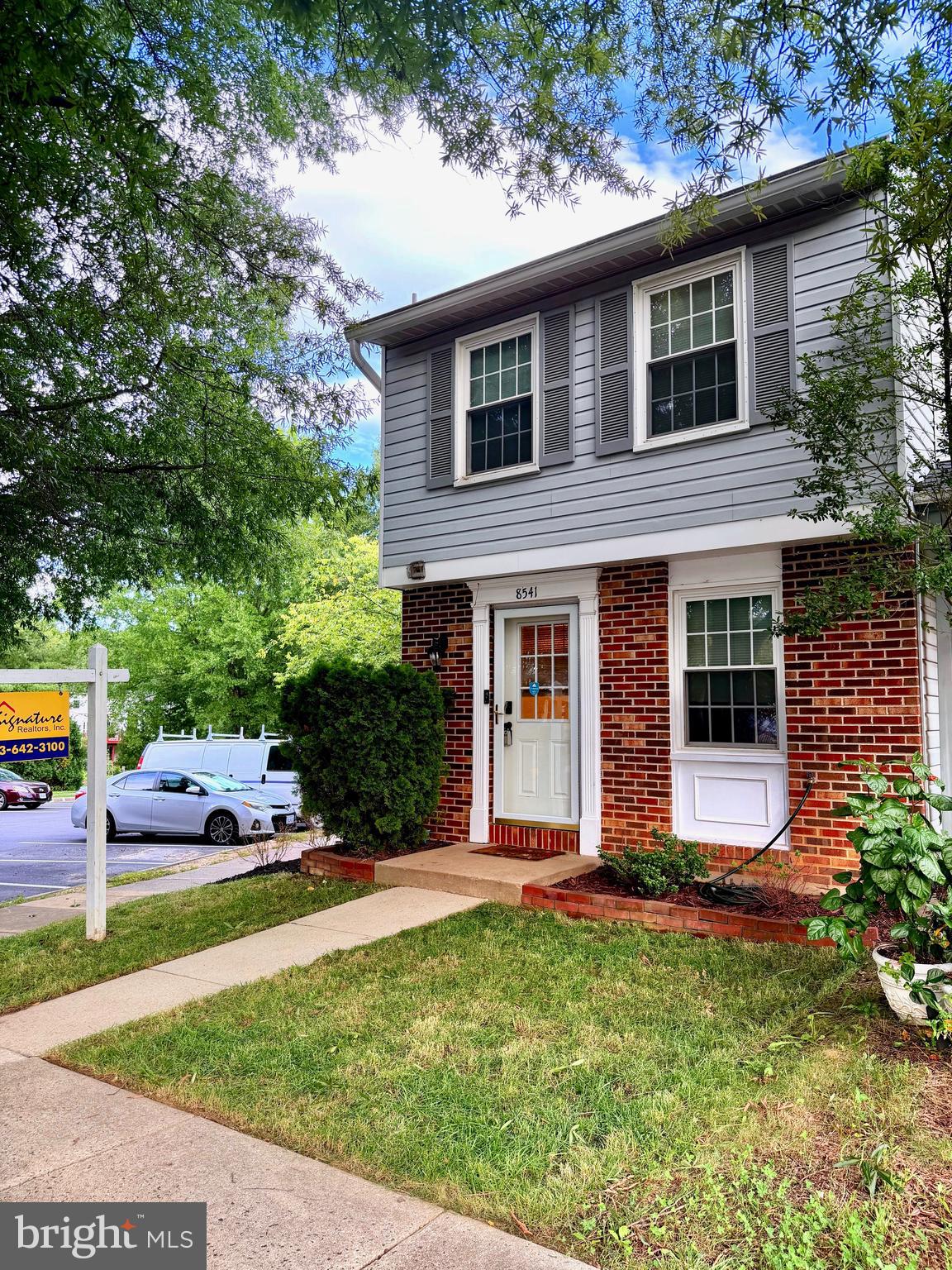 8541 BLUE ROCK LANE