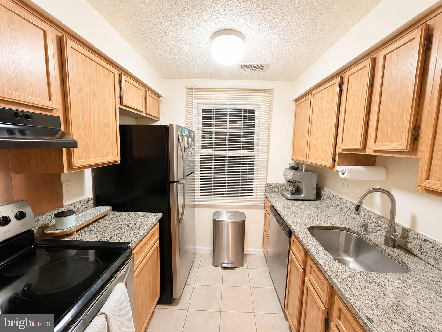 8541 BLUE ROCK LANE