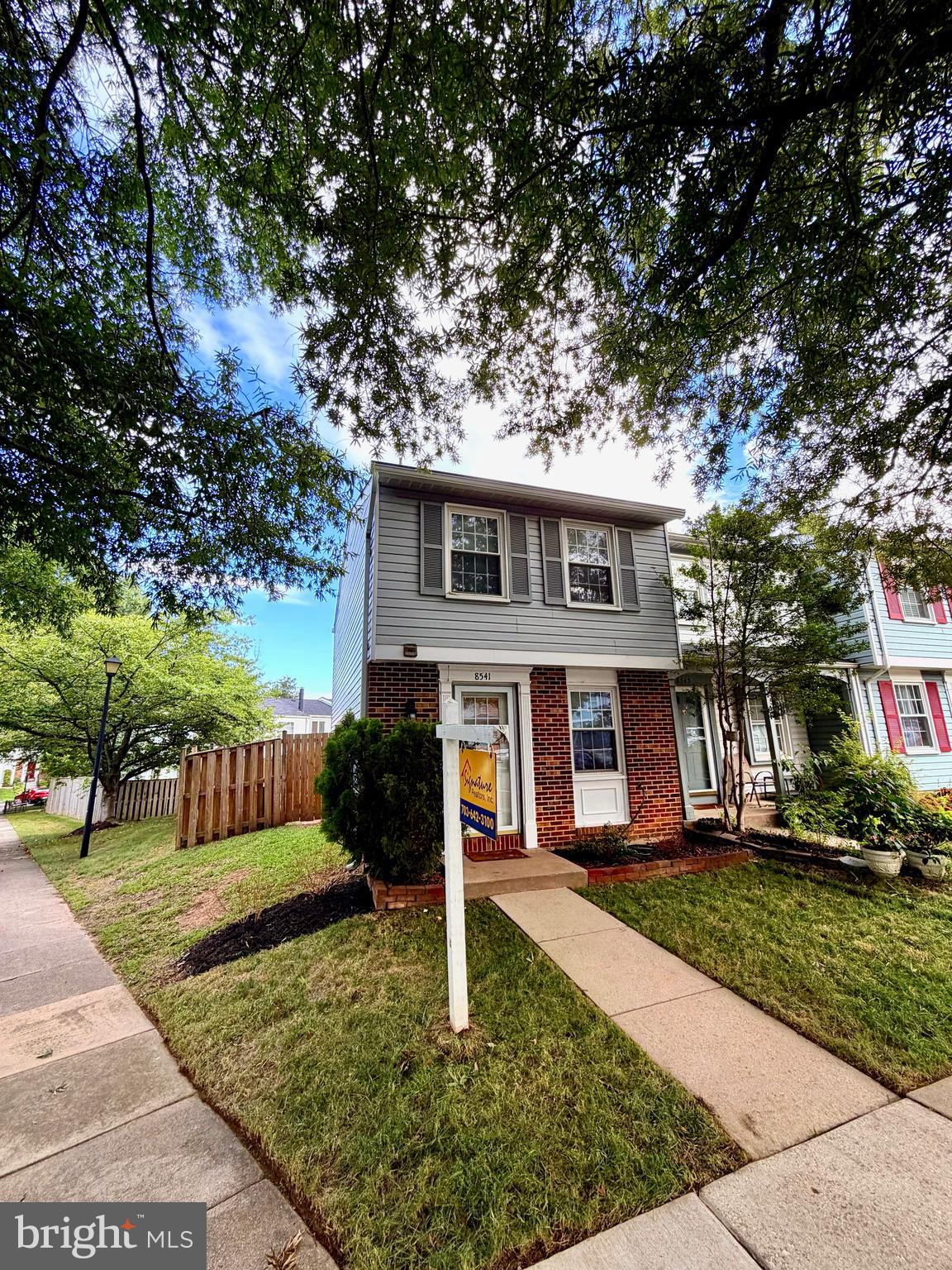 8541 BLUE ROCK LANE