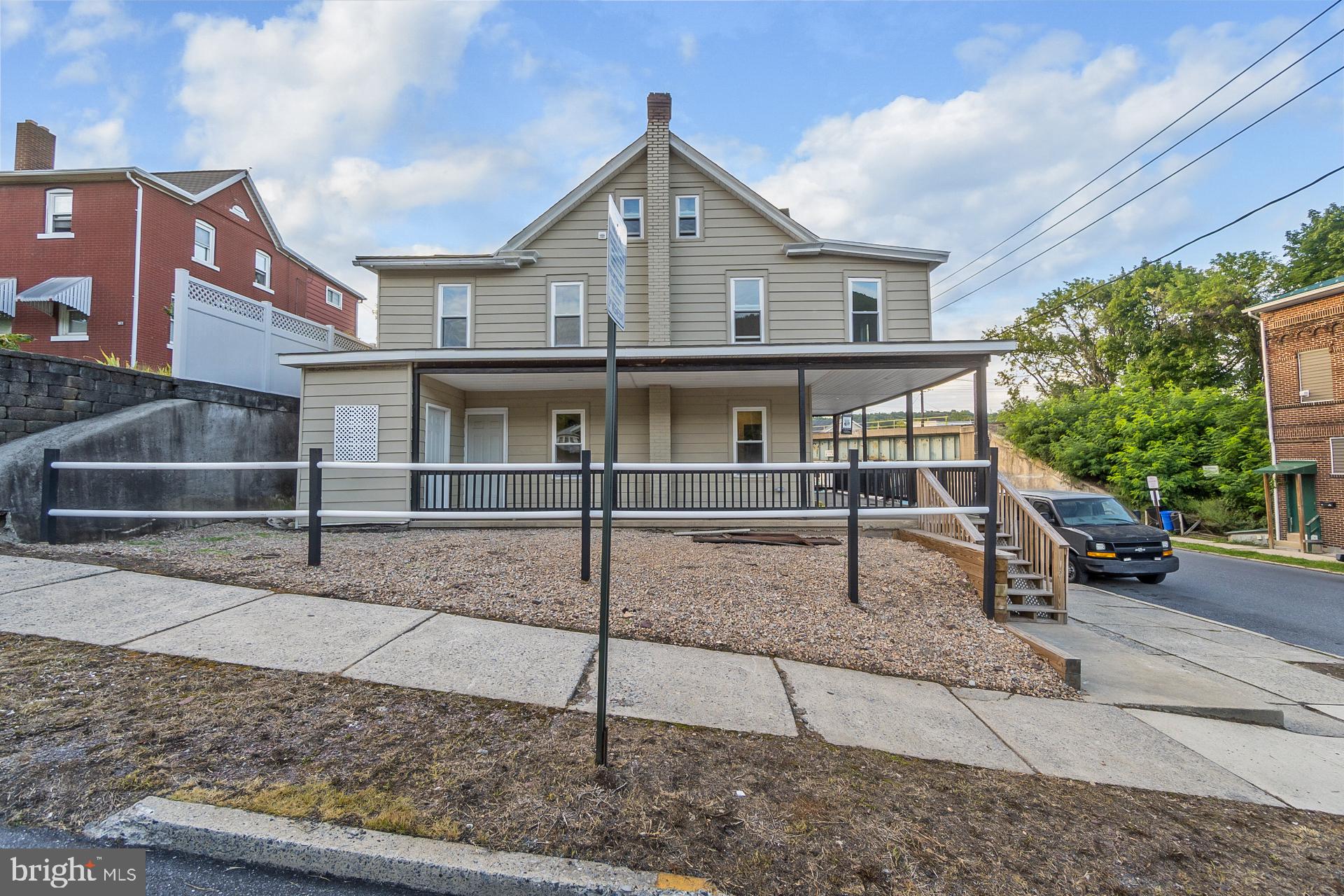509 3RD STREET
