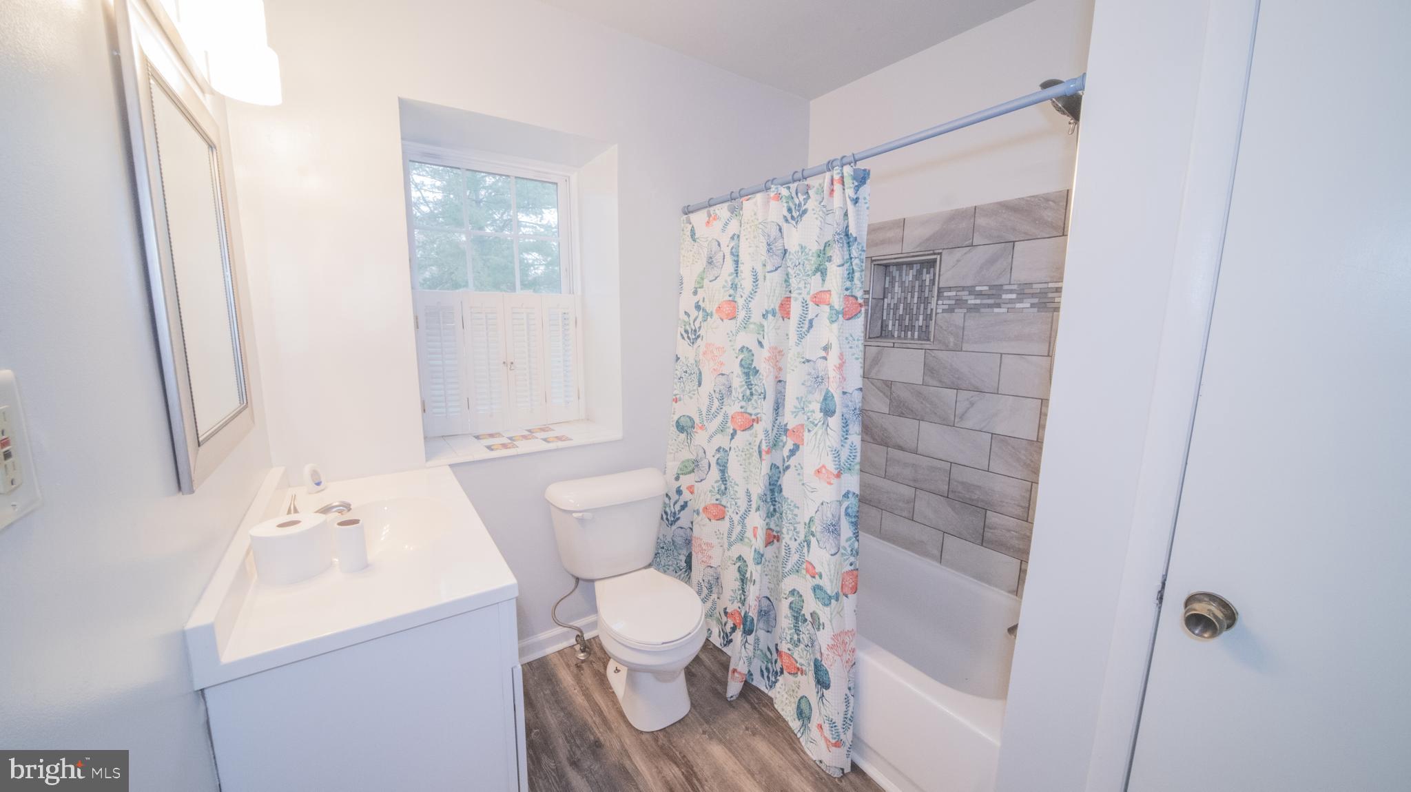 CHELSEA BEACH - Residential Lease