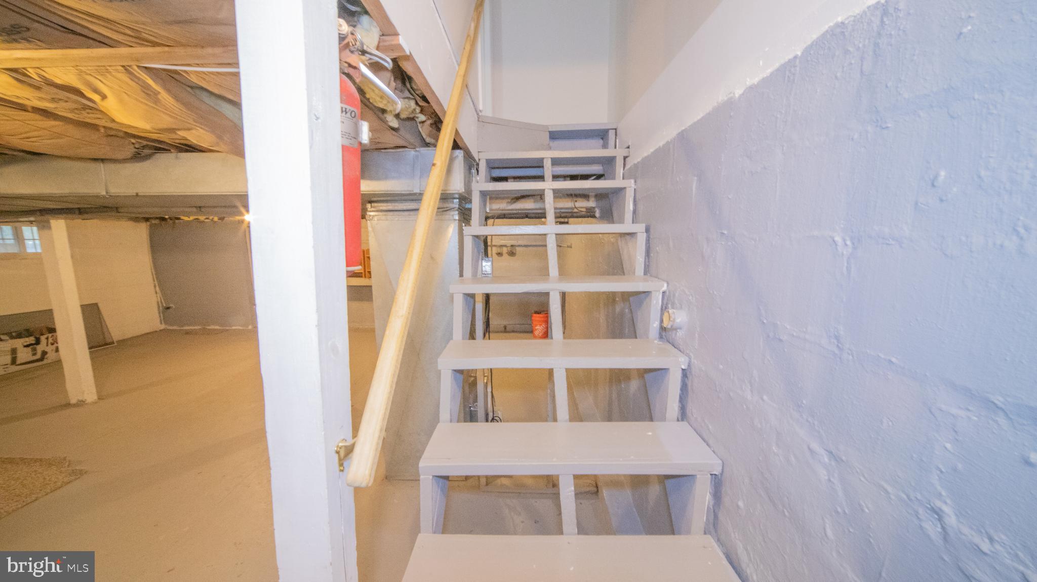 CHELSEA BEACH - Residential Lease