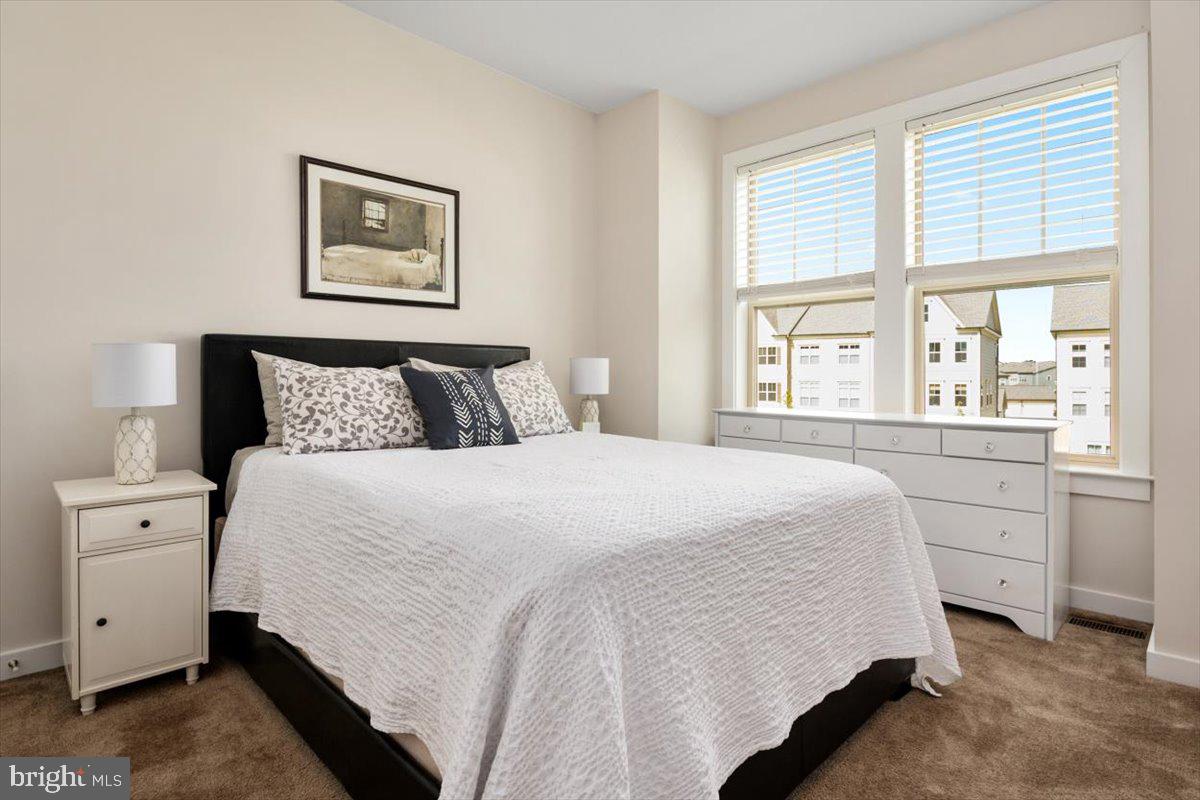 VILLAGES OF URBANA - Residential