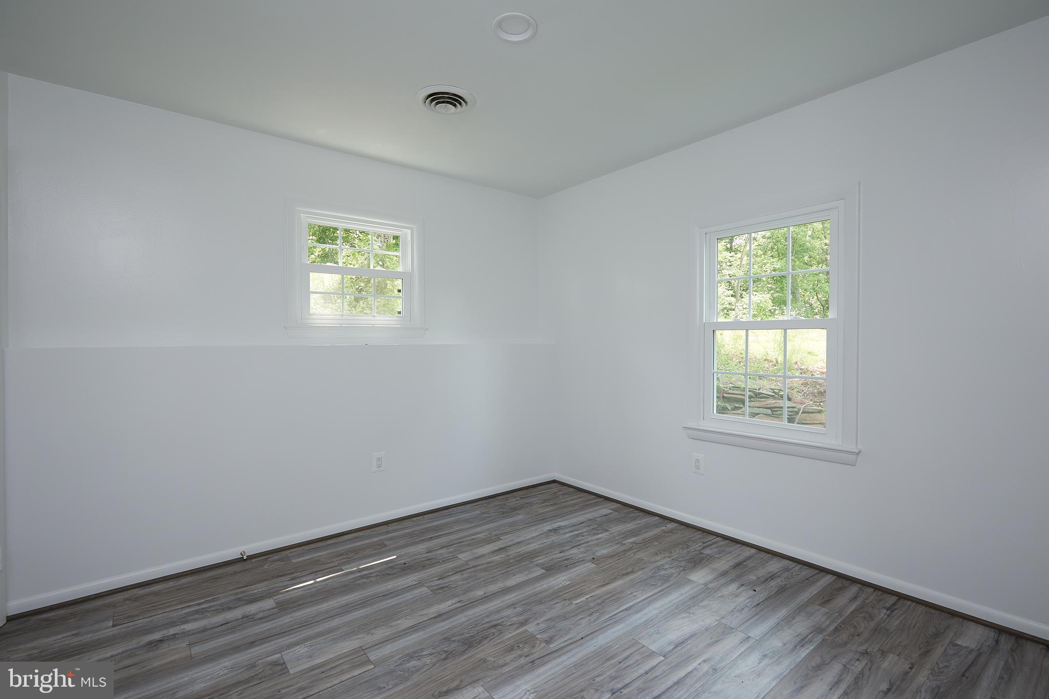 BARNESVILLE OUTSIDE - Residential