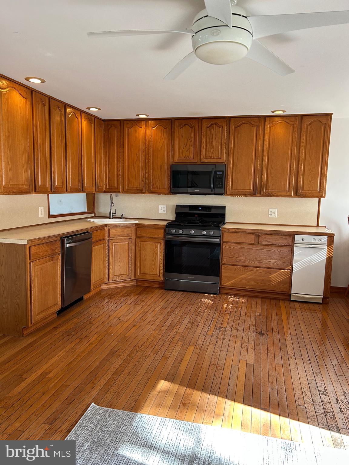 PARKWOOD - Residential