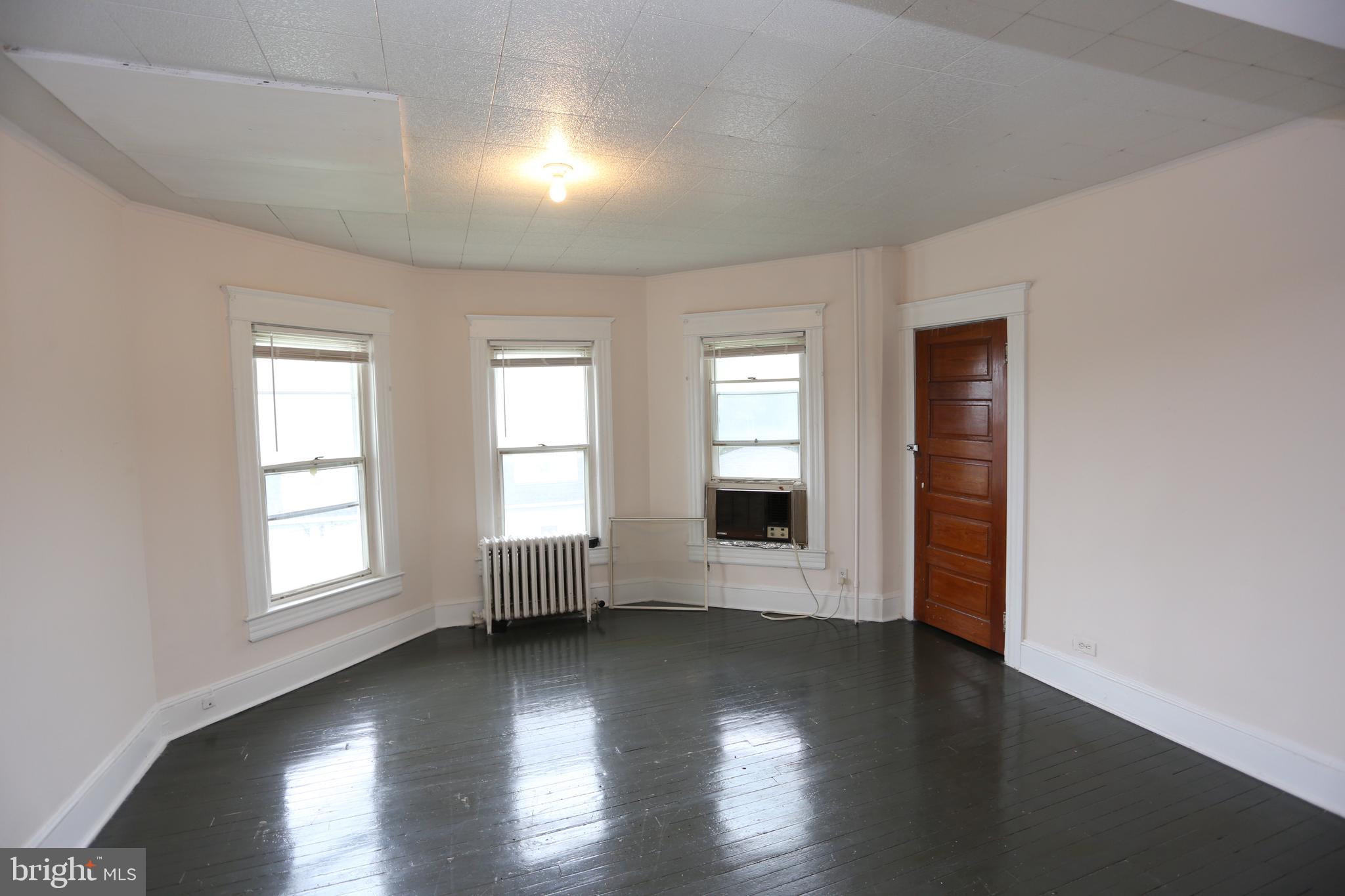 OVERLEA - Residential Lease