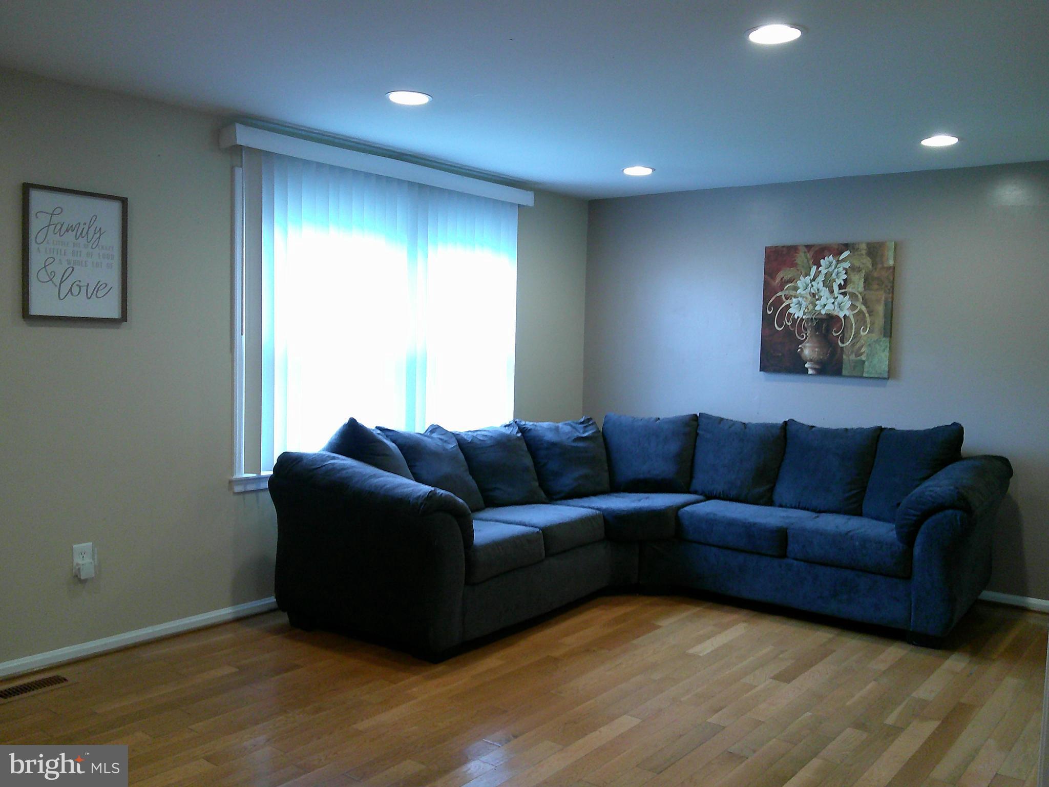 OLD FORT HILLS - Residential