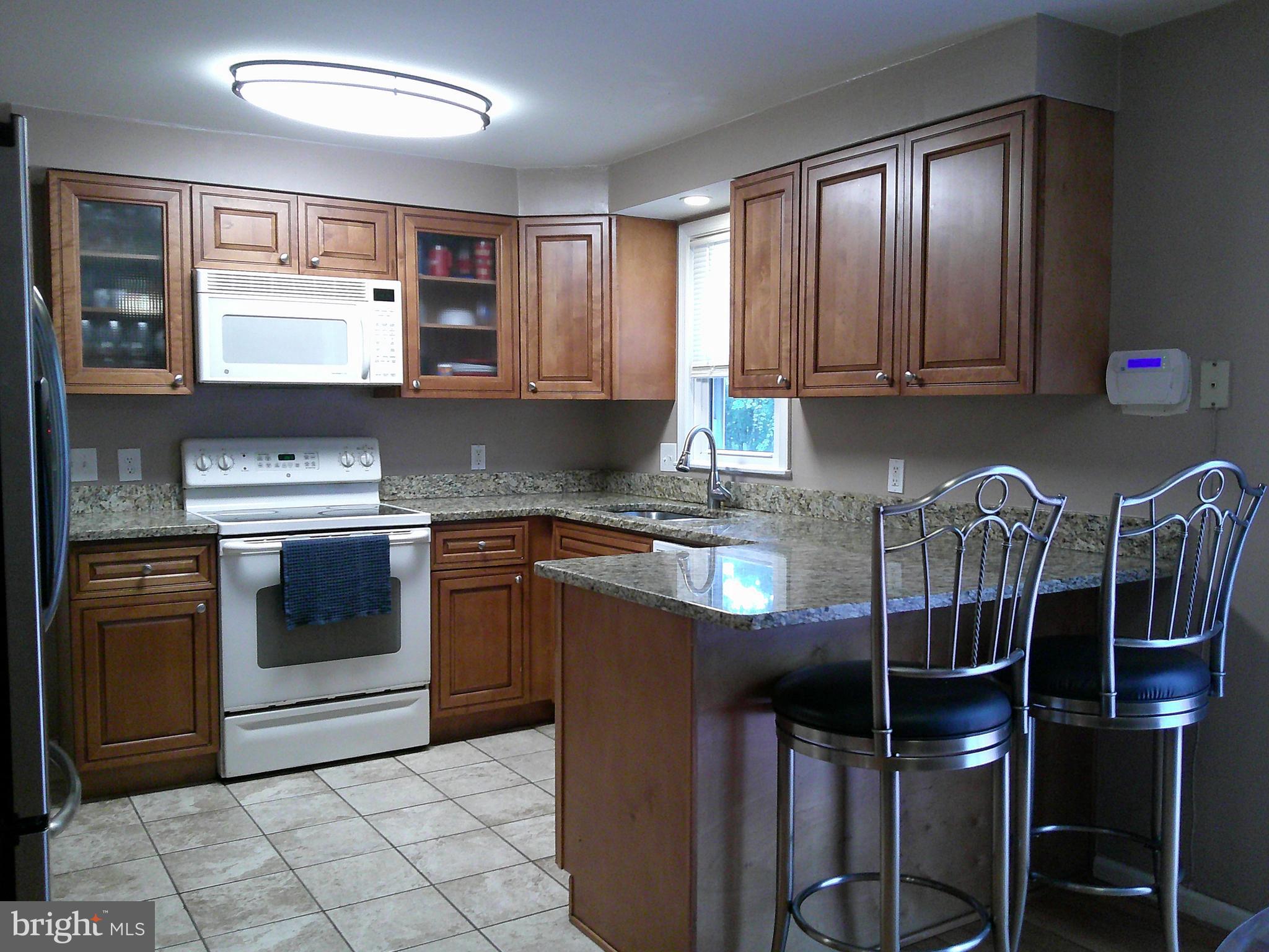 OLD FORT HILLS - Residential