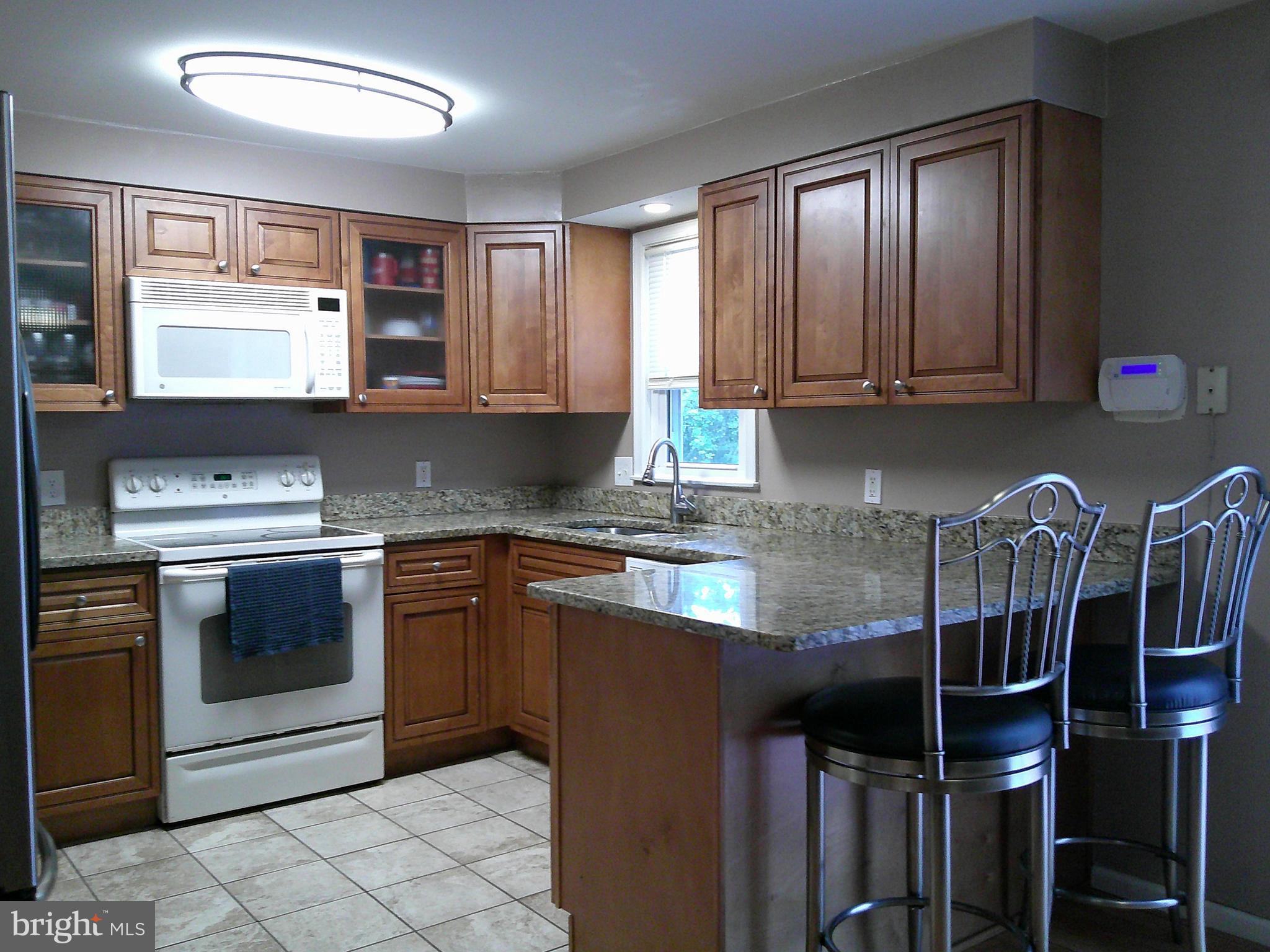 OLD FORT HILLS - Residential