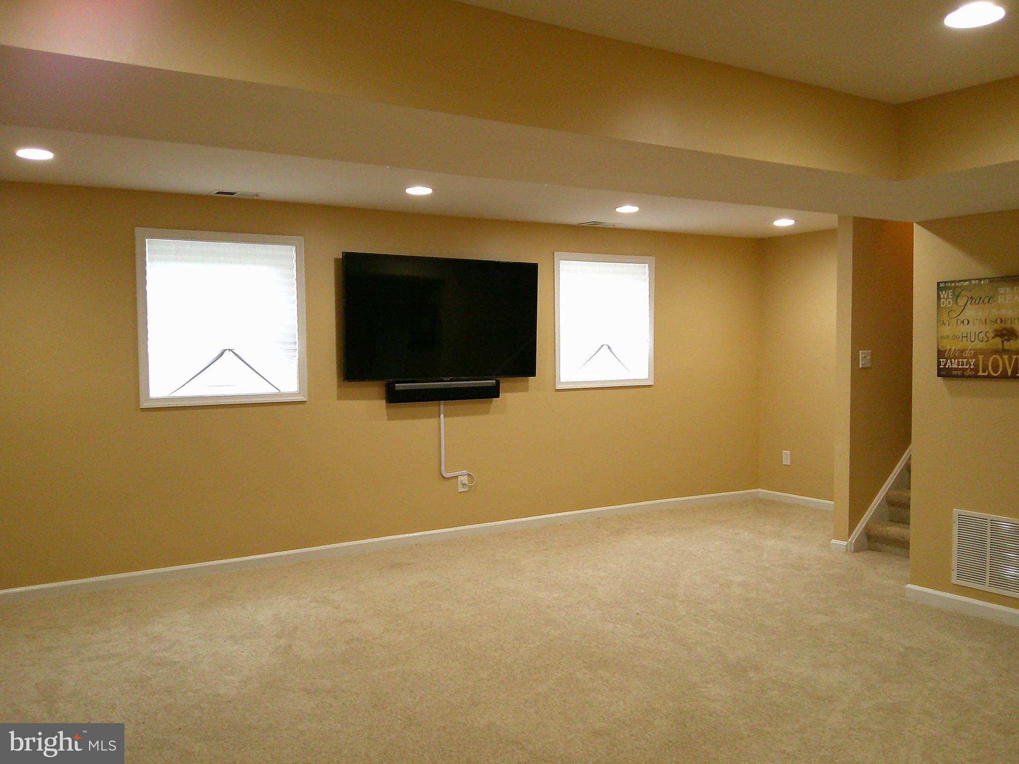 OLD FORT HILLS - Residential