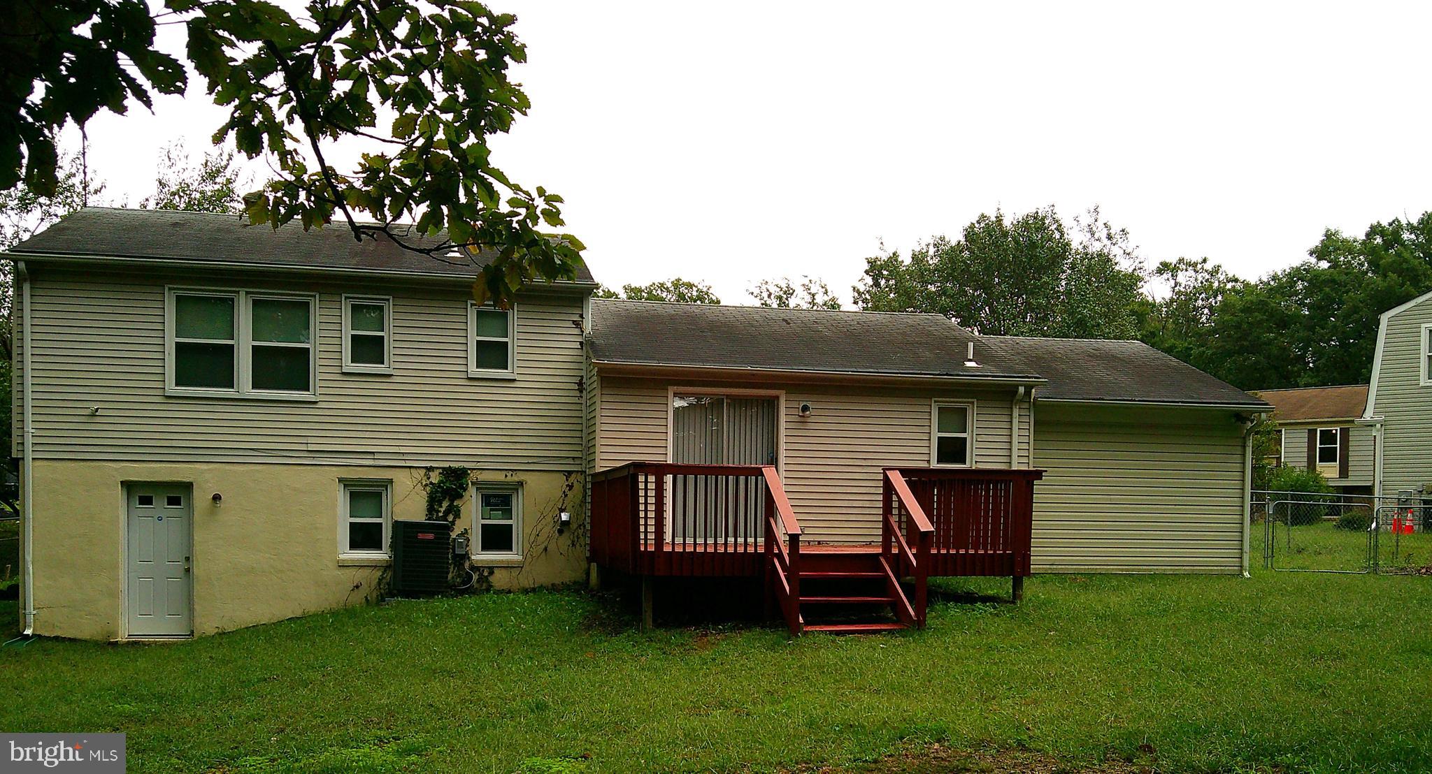 OLD FORT HILLS - Residential