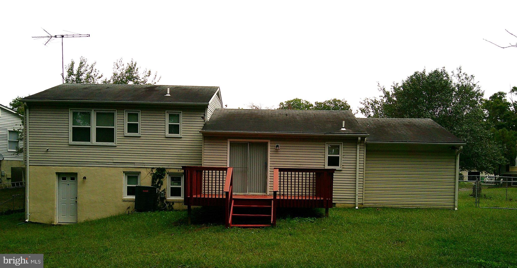 OLD FORT HILLS - Residential