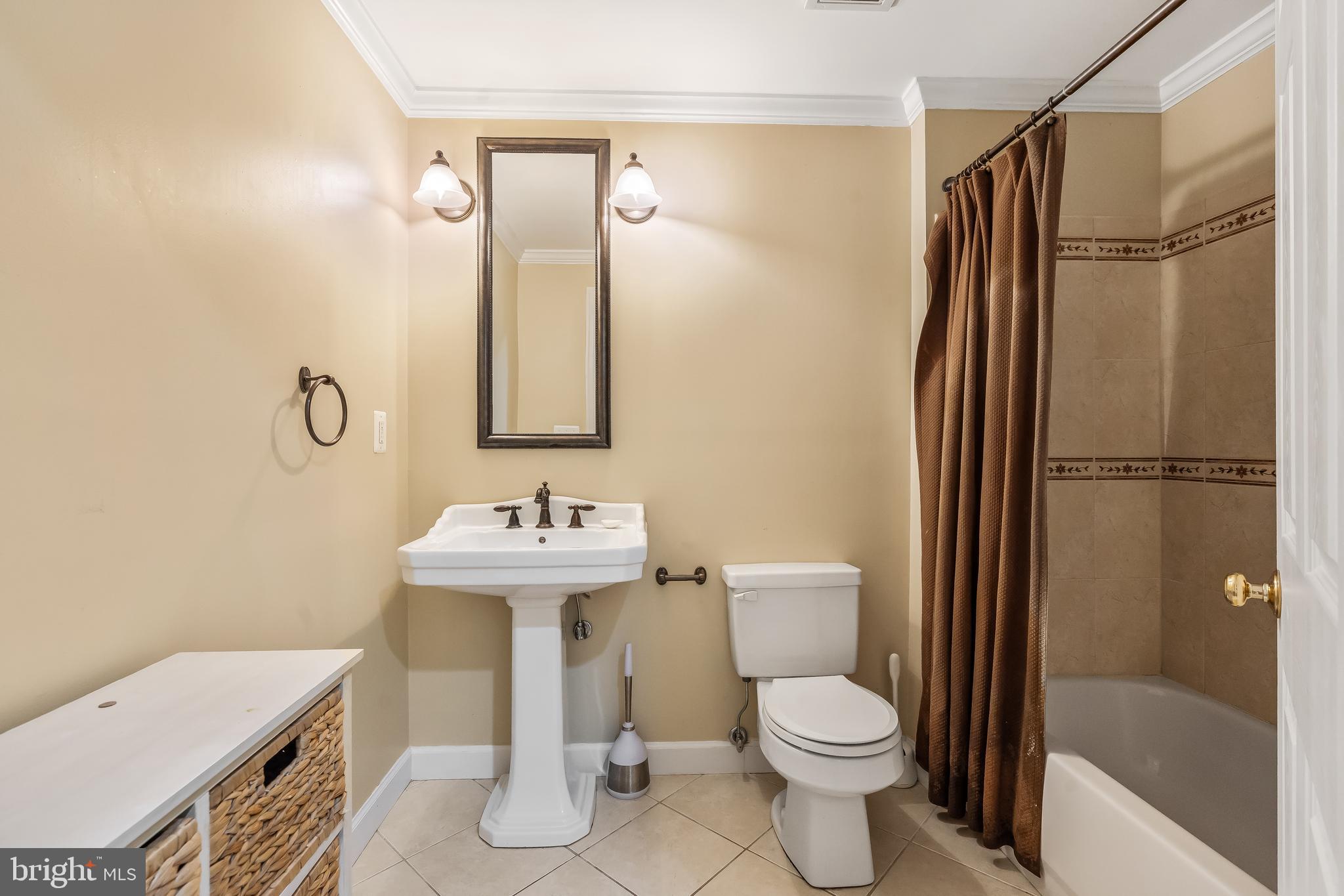 VILLAGES AT SAYBROOKE - Residential