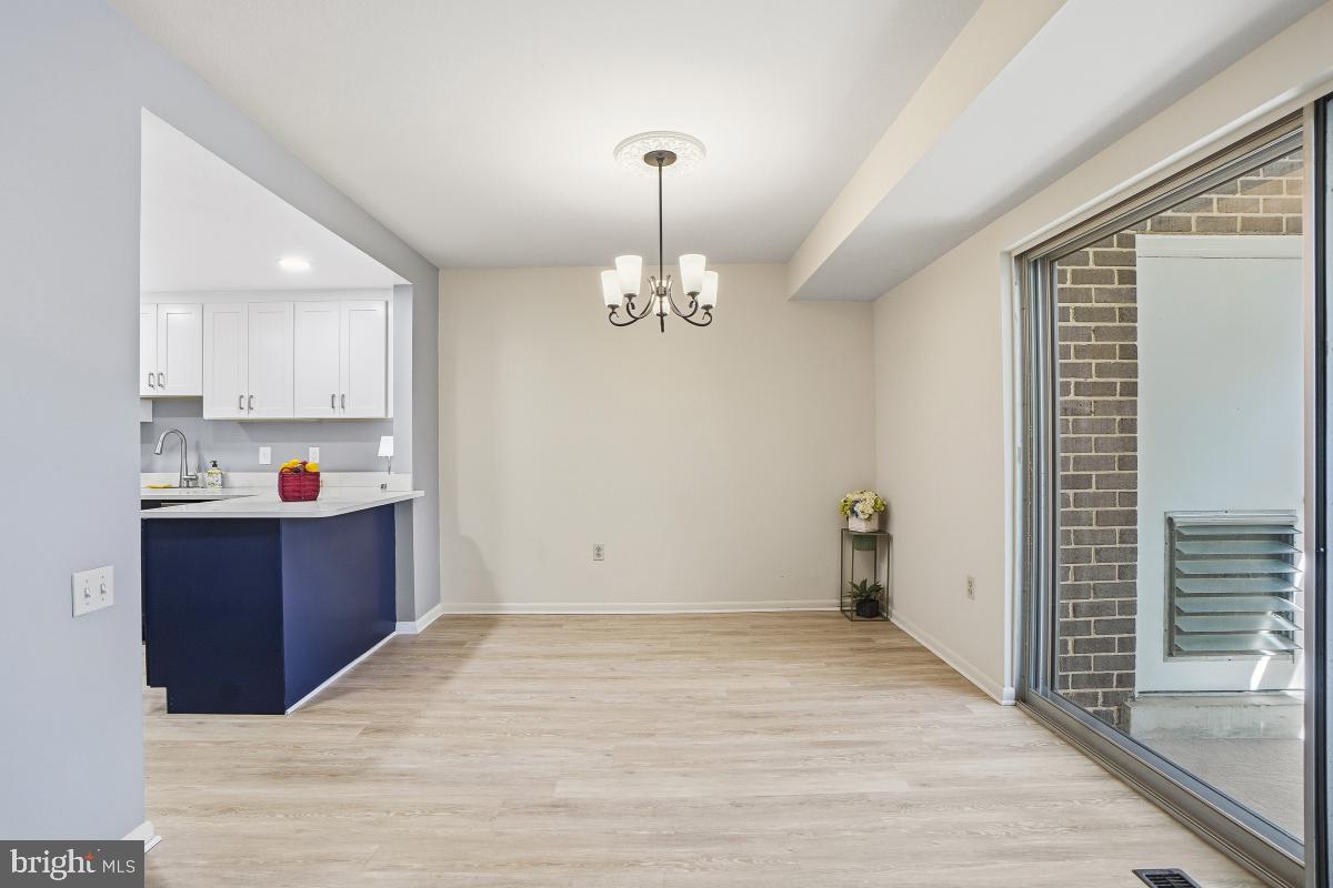 LEISURE WORLD - Residential