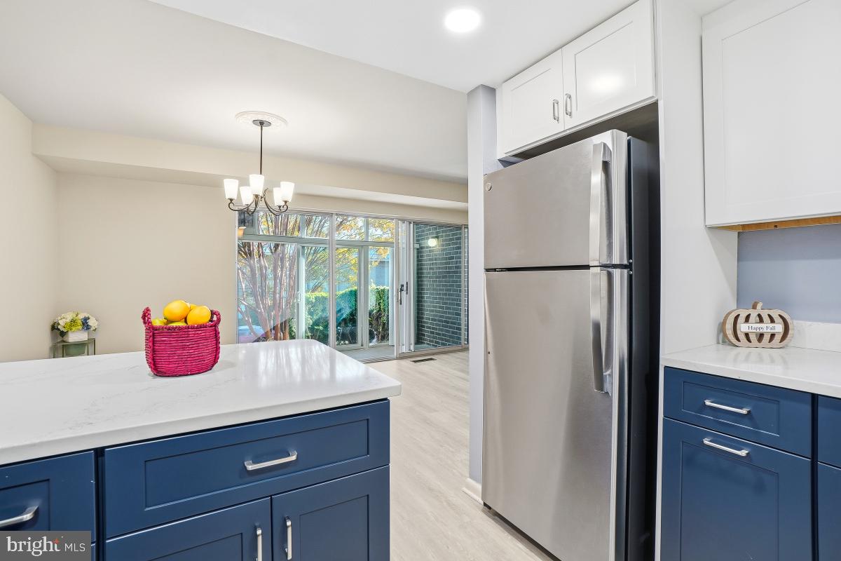 LEISURE WORLD - Residential