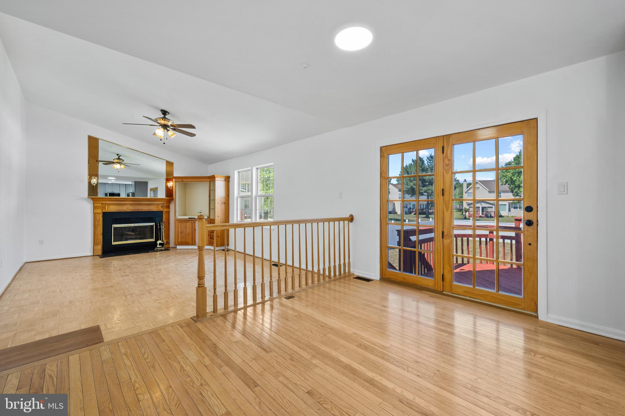 404 PRAIRIE COURT