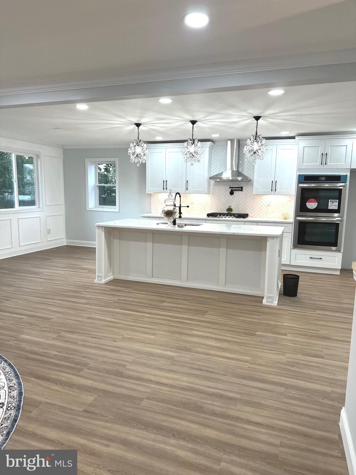 421 DORAL DRIVE
