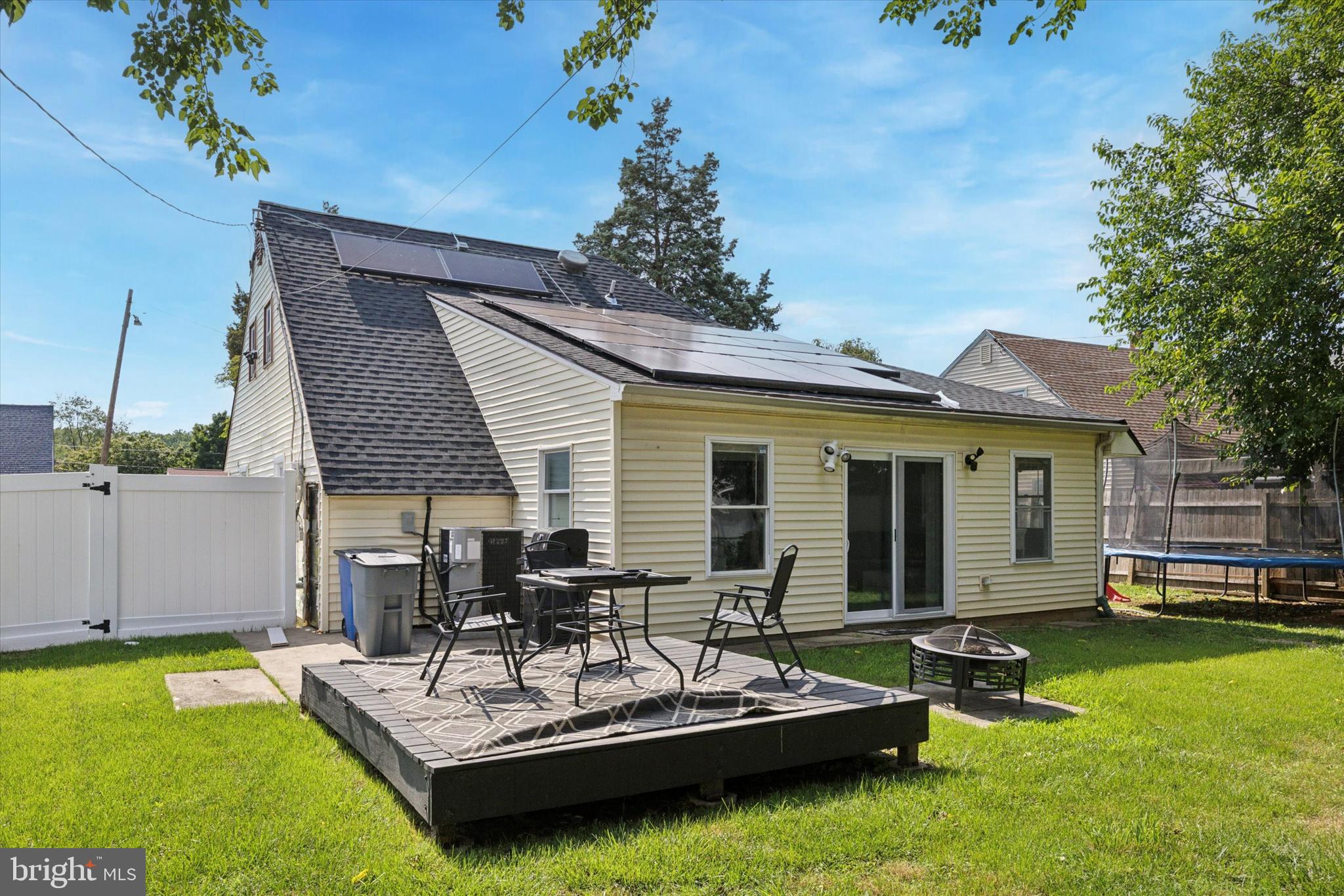 ACADEMY GARDENS - Residential