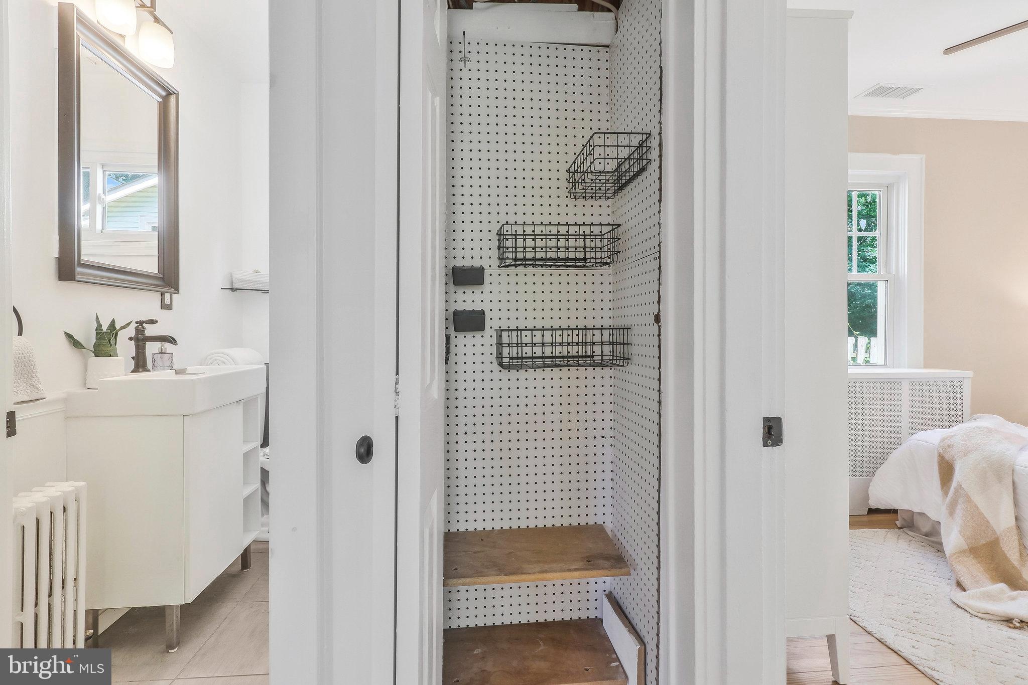 HYATTSVILLE - Residential