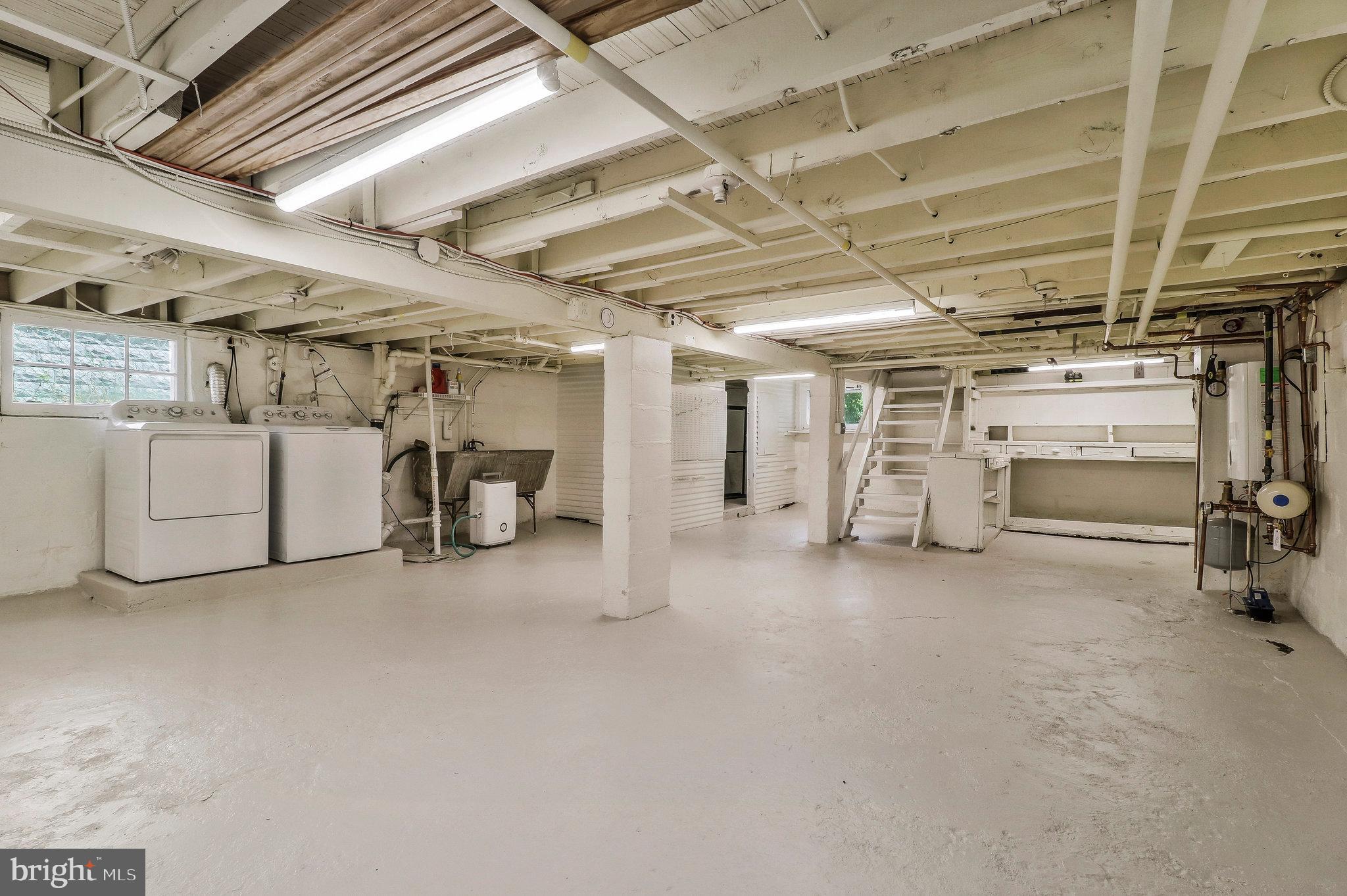 HYATTSVILLE - Residential