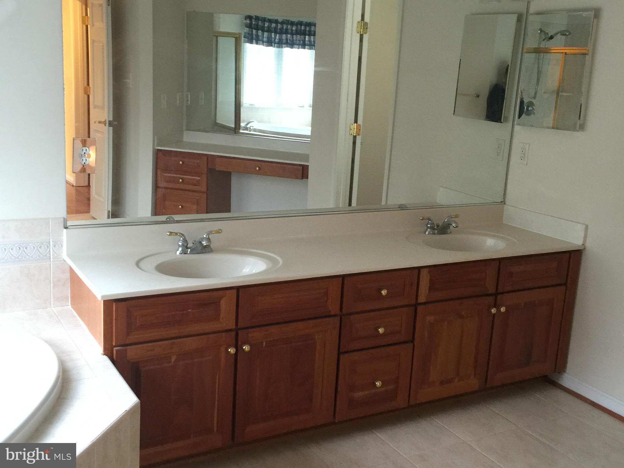 GOVERNORS HILL - Residential Lease