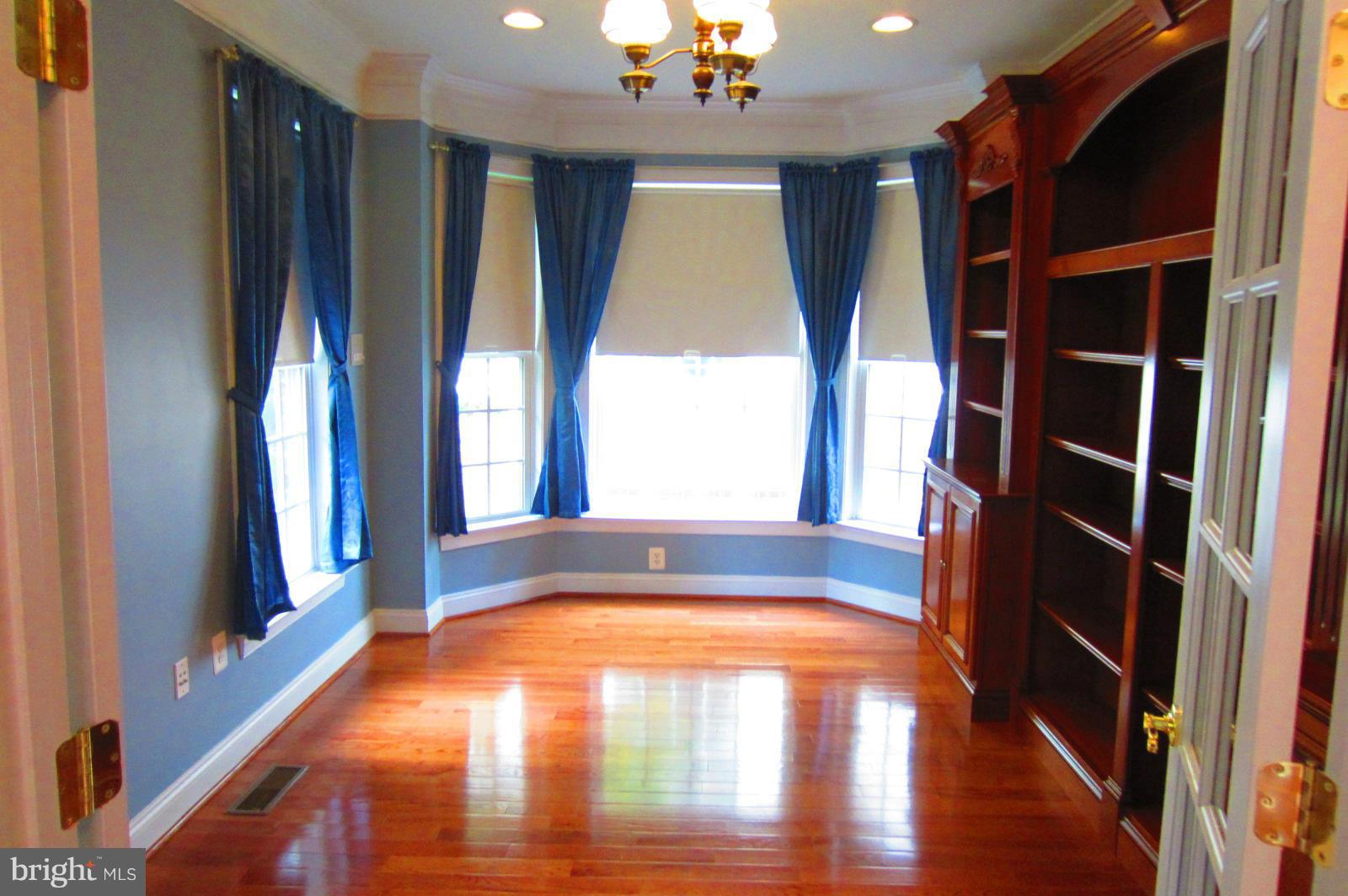 BRIARWOOD TRACE - Residential Lease